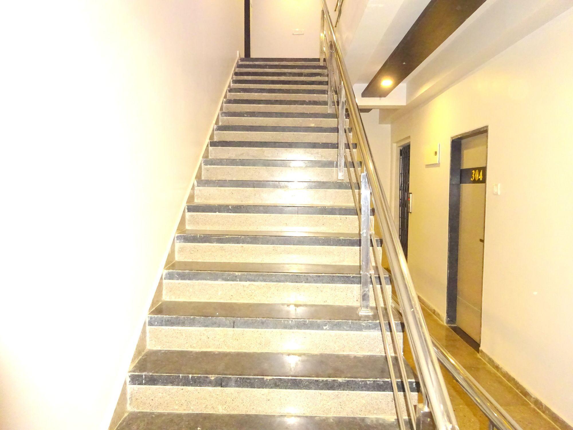 Varios Hotel Kansar Palace
