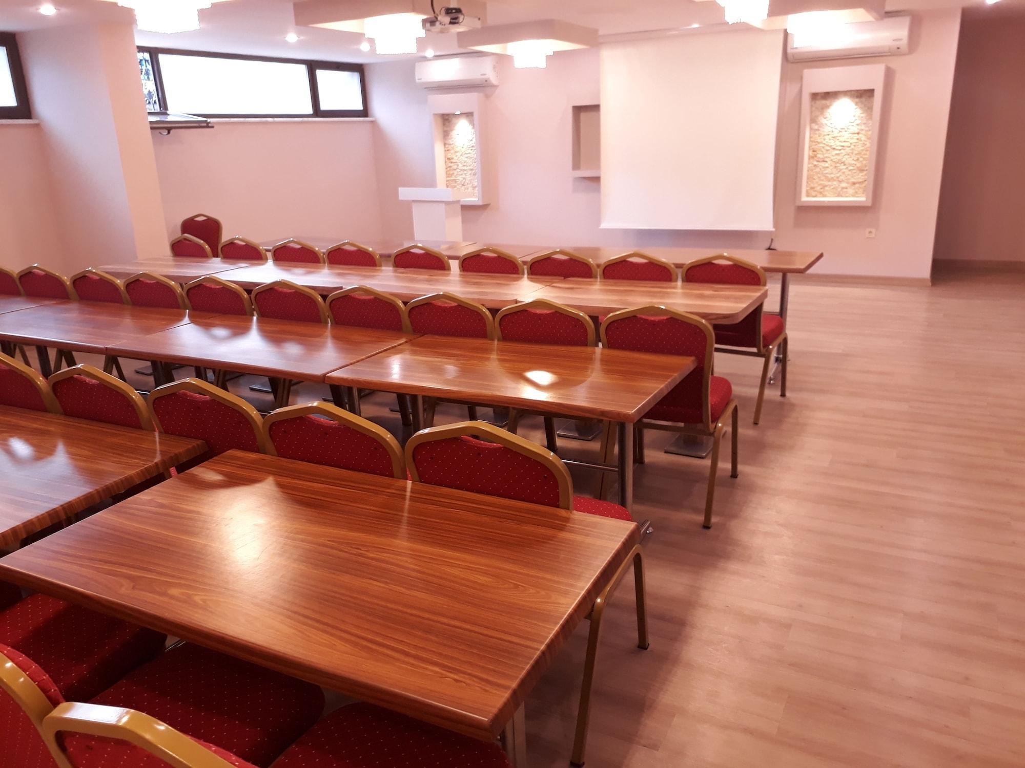 Instalaciones Recreativas Grand Hamit Hotel