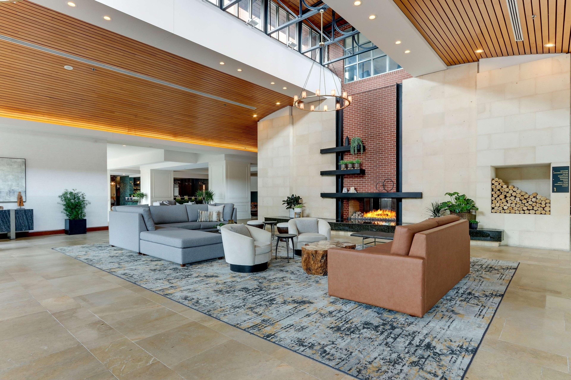Vista Lobby The Chattanoogan Hotel, Curio Collection by Hilton