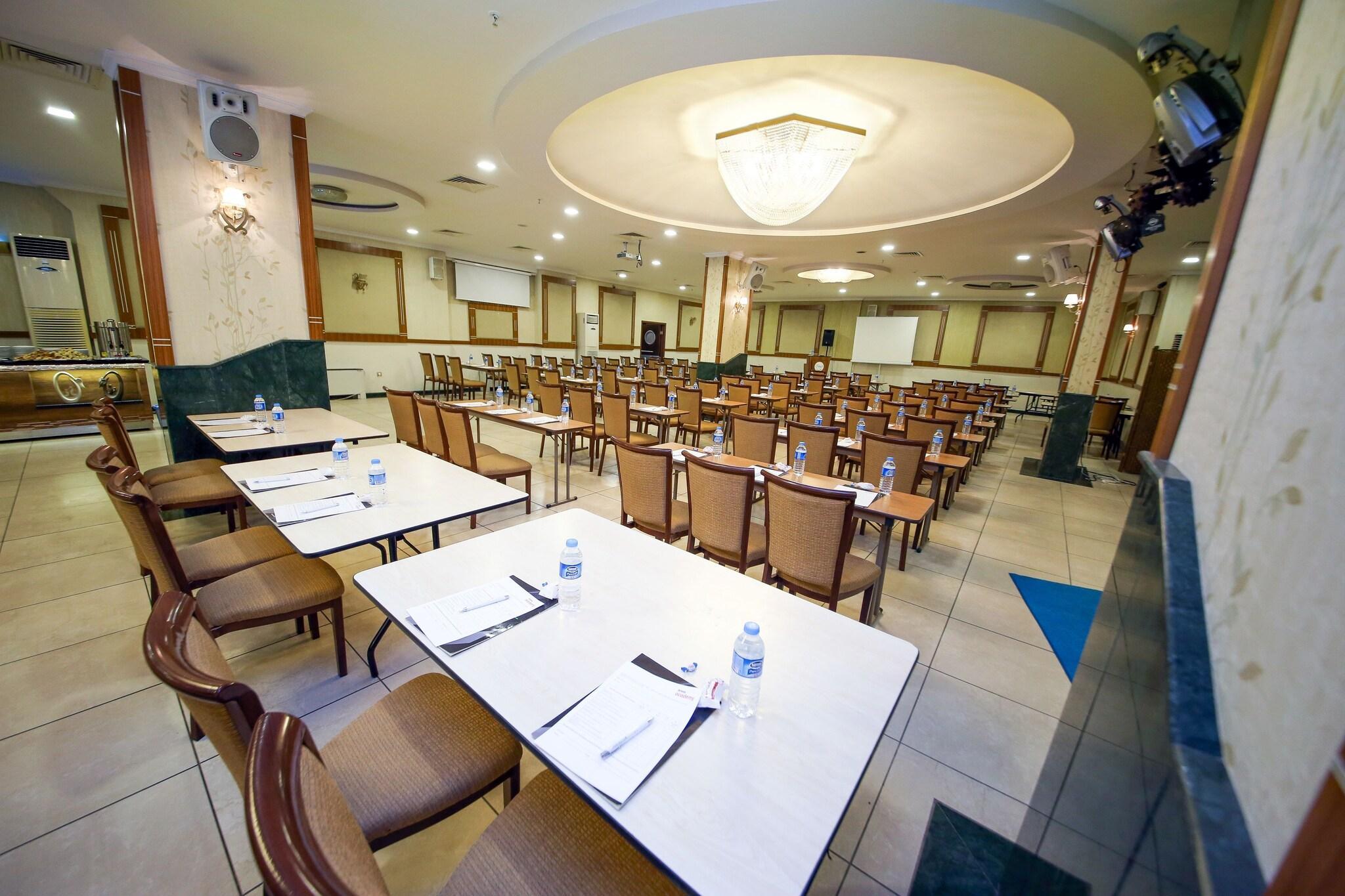 Centro de Negocios Elit Asya