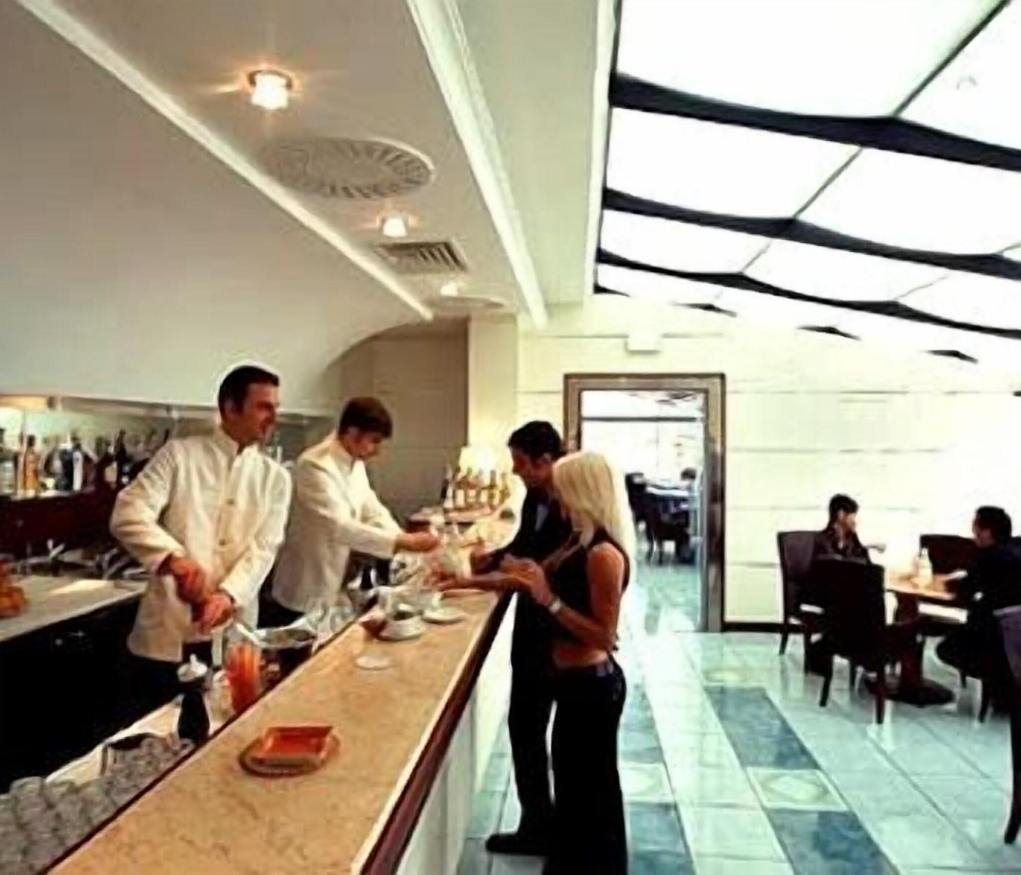 Bar/Salón Hotel Gli Dei