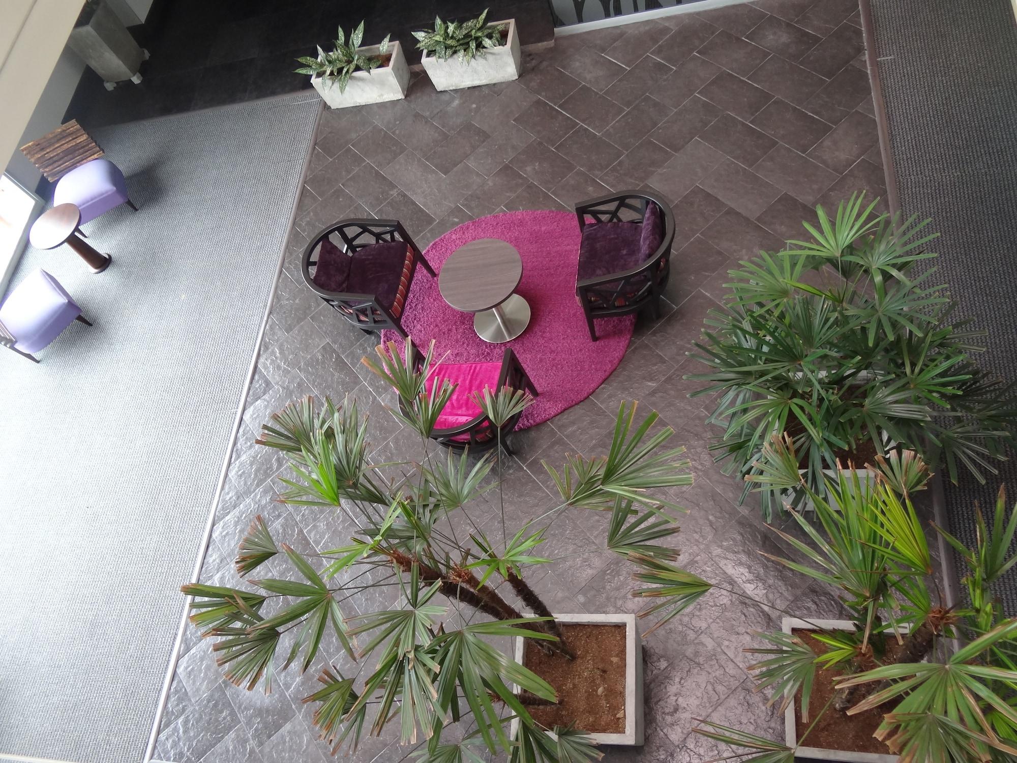Vista Lobby Hotel BH El Poblado