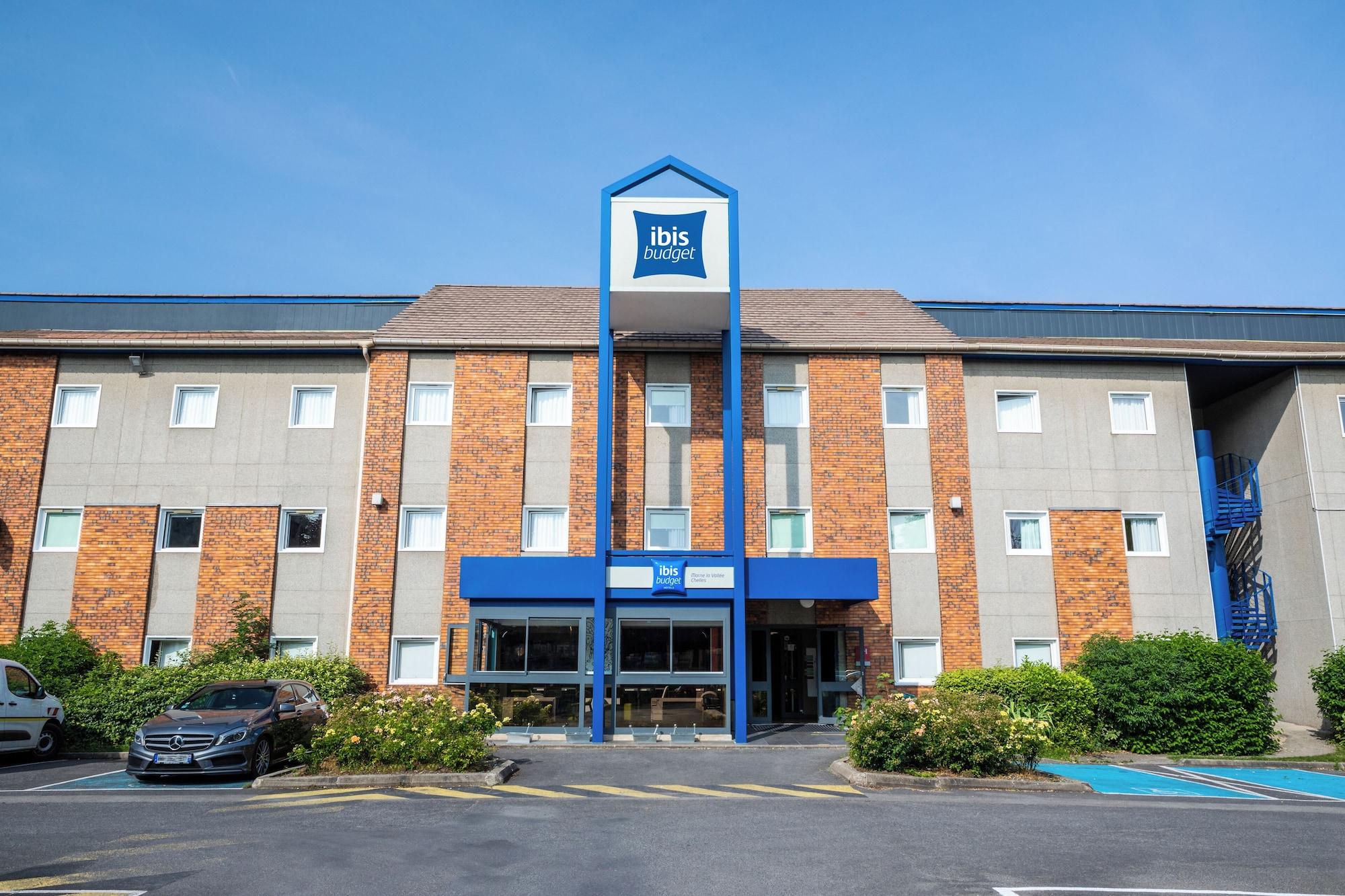 Vista Exterior ibis budget Marne la Vallee Chelles