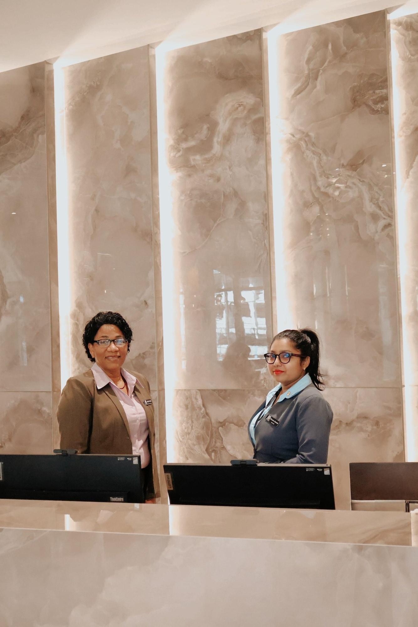 Vista Lobby Jewelz By King's Hotel