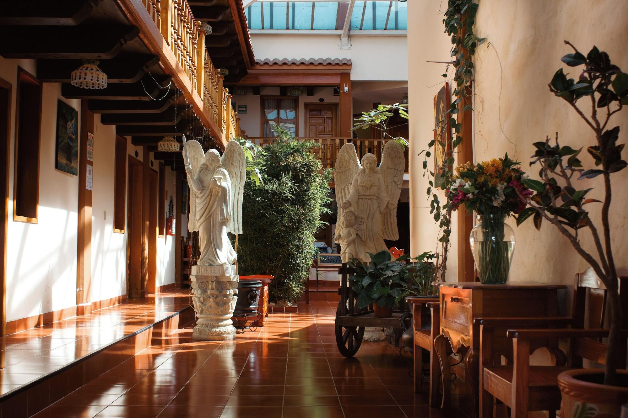 Vista Lobby Capital O Hospedaje Los Angeles San Cristobal De Las Casas