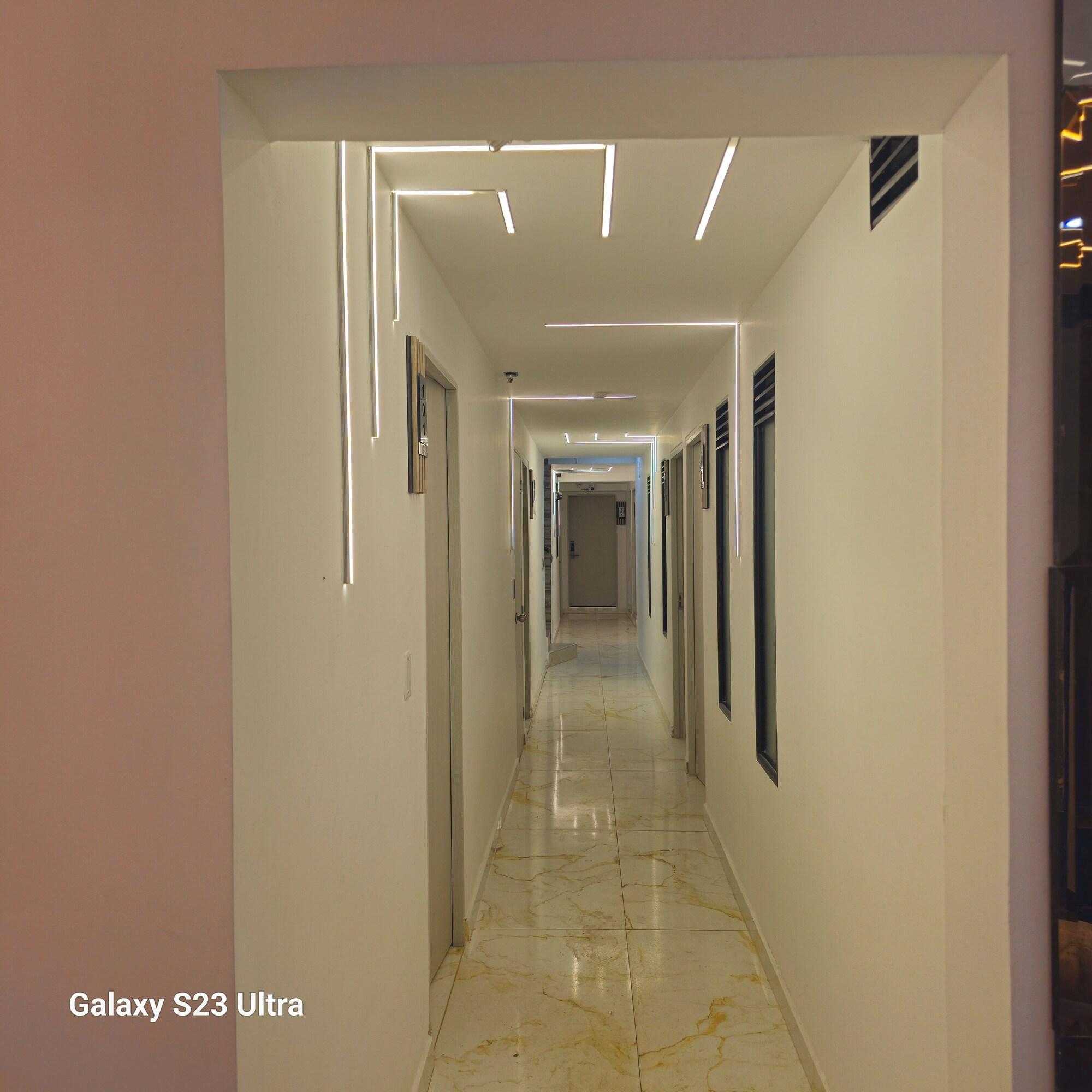 Vista Exterior Hotel West Inn