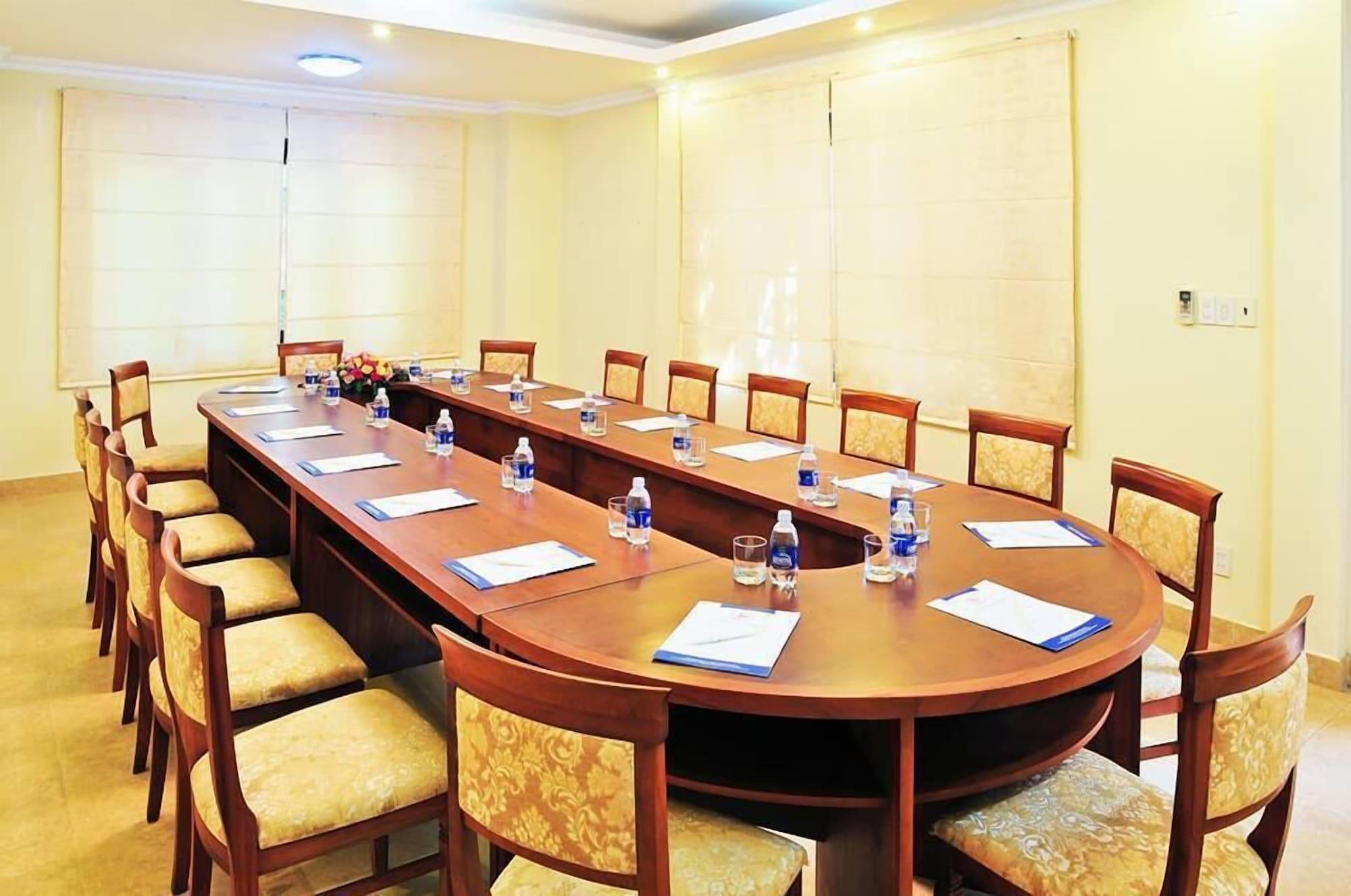 Sala de Reuniones Beachfront Hotel