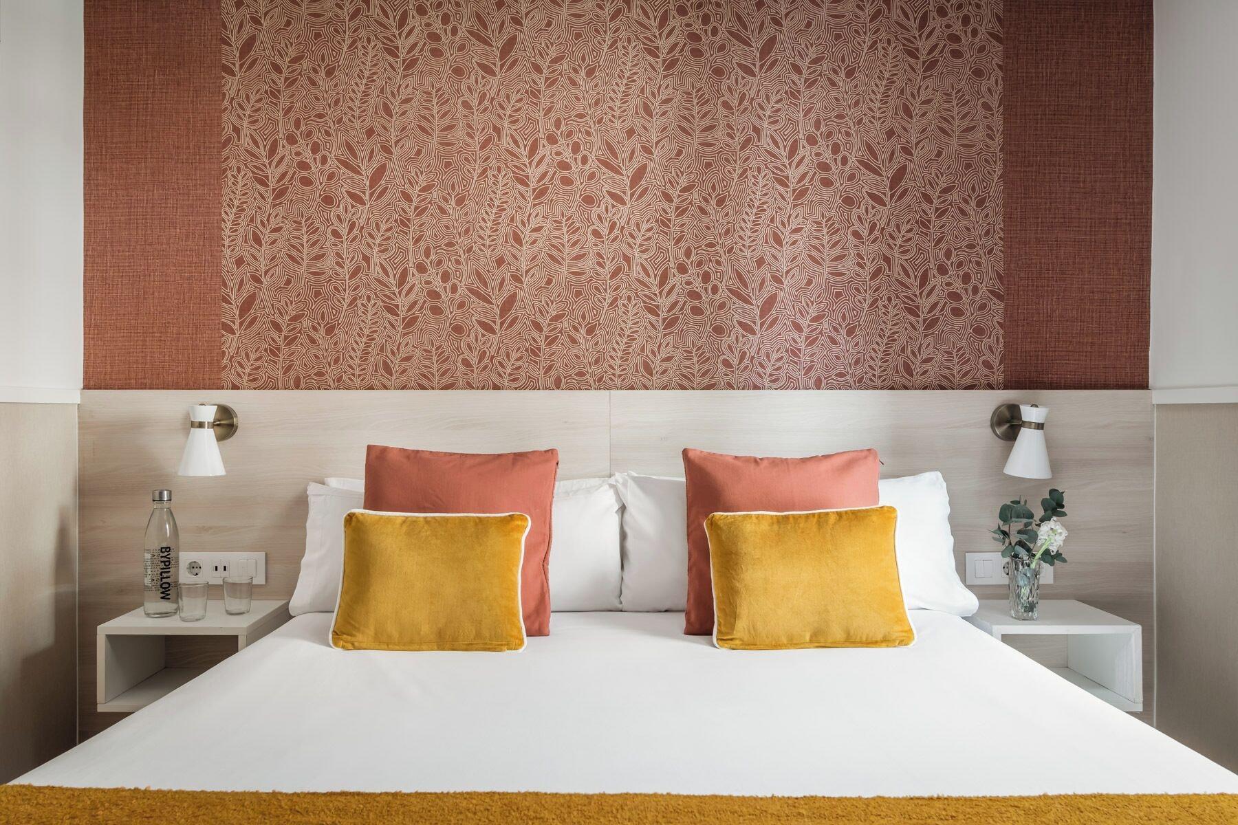 Varios BYPILLOW House