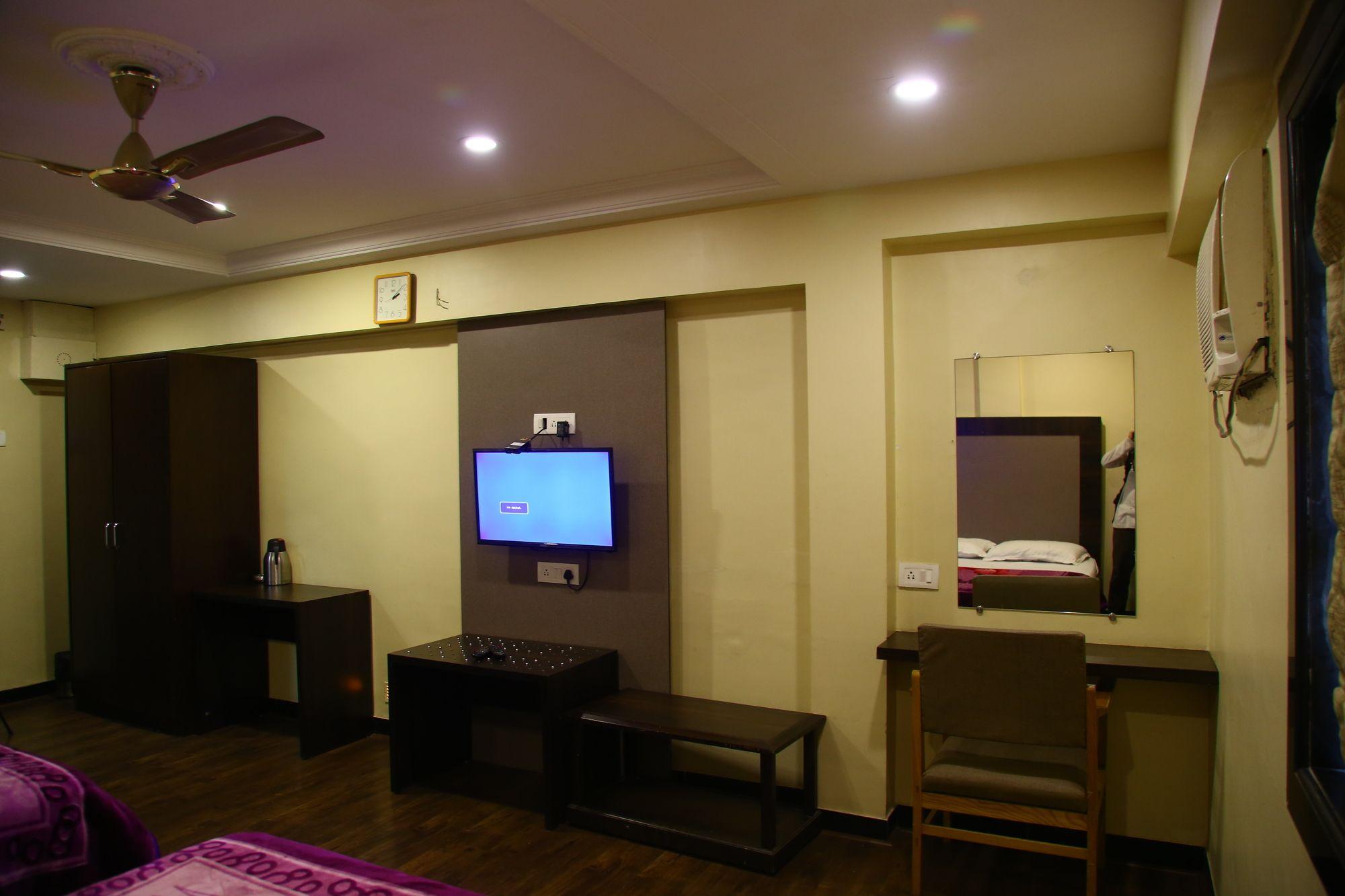 Equipamiento de Habitación Hotel Highway Inn