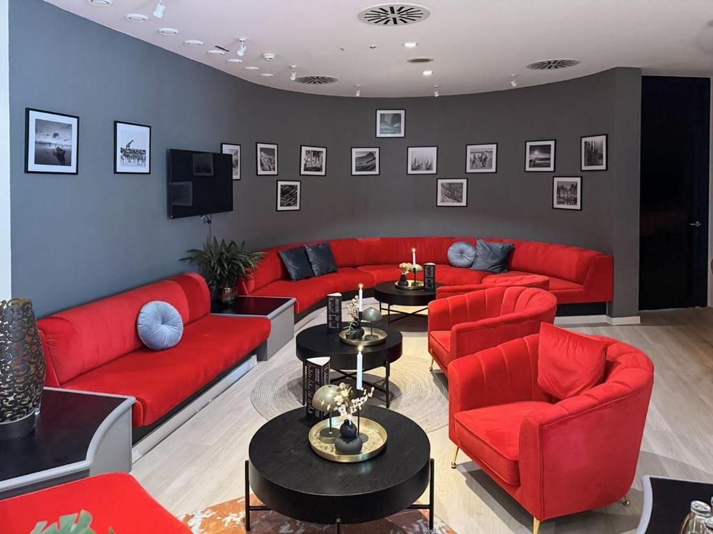 Vista Lobby DORMERO Hotel Weingarten