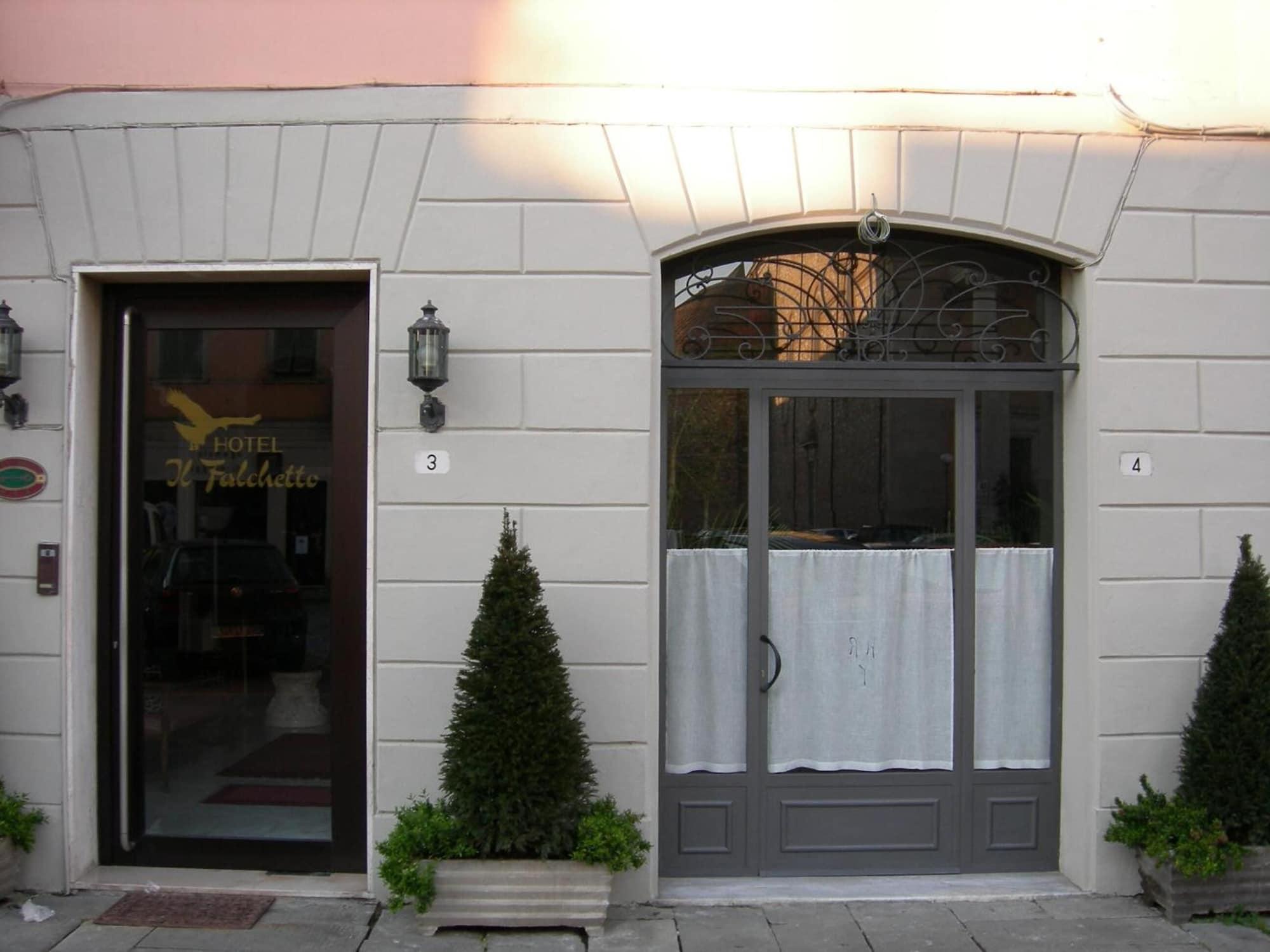Vista Exterior Il Falchetto