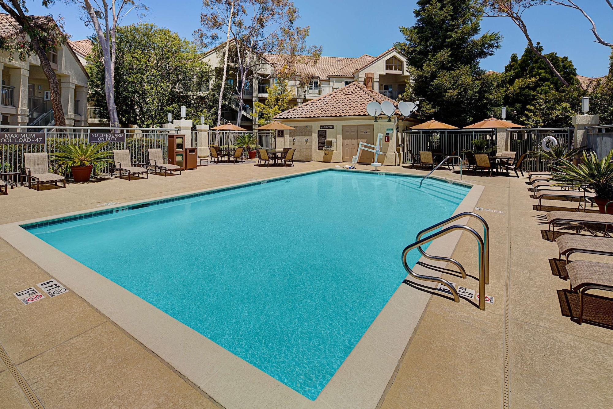 Vista Piscina HYATT house Belmont/Redwood Shores