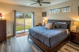 Alquiler Vacacional - Fairway Retreat with Hot Tub on the Golf Course