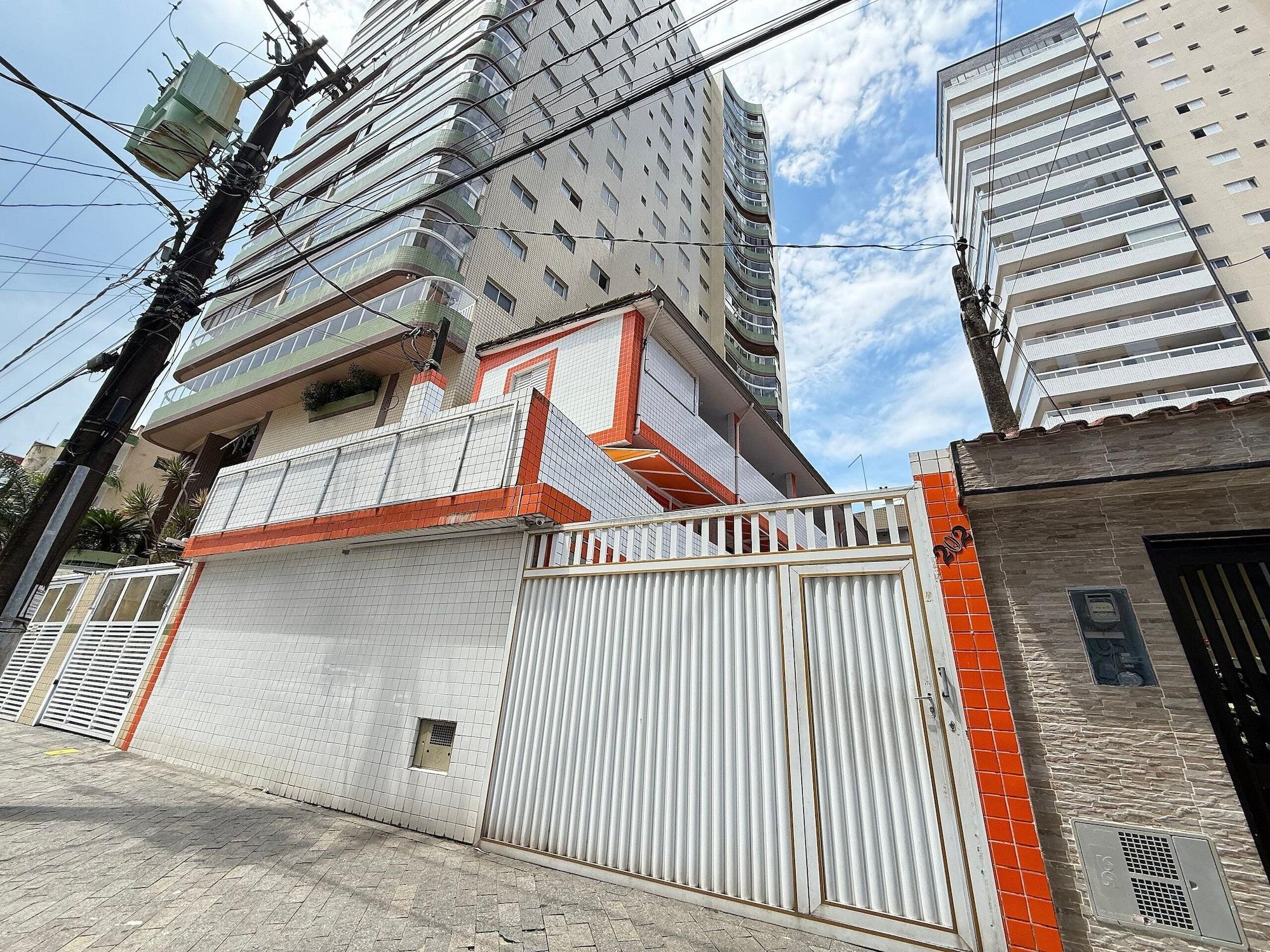 Vista Exterior Pé na Areia Praia da Aviação II