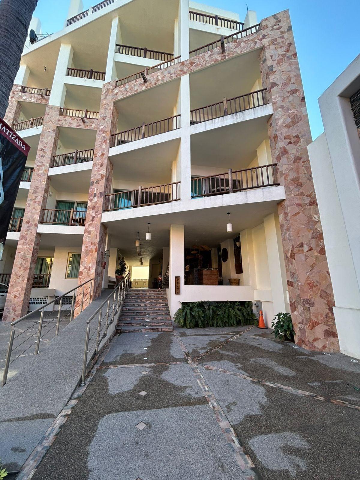 Vista Lobby Amparo Resort