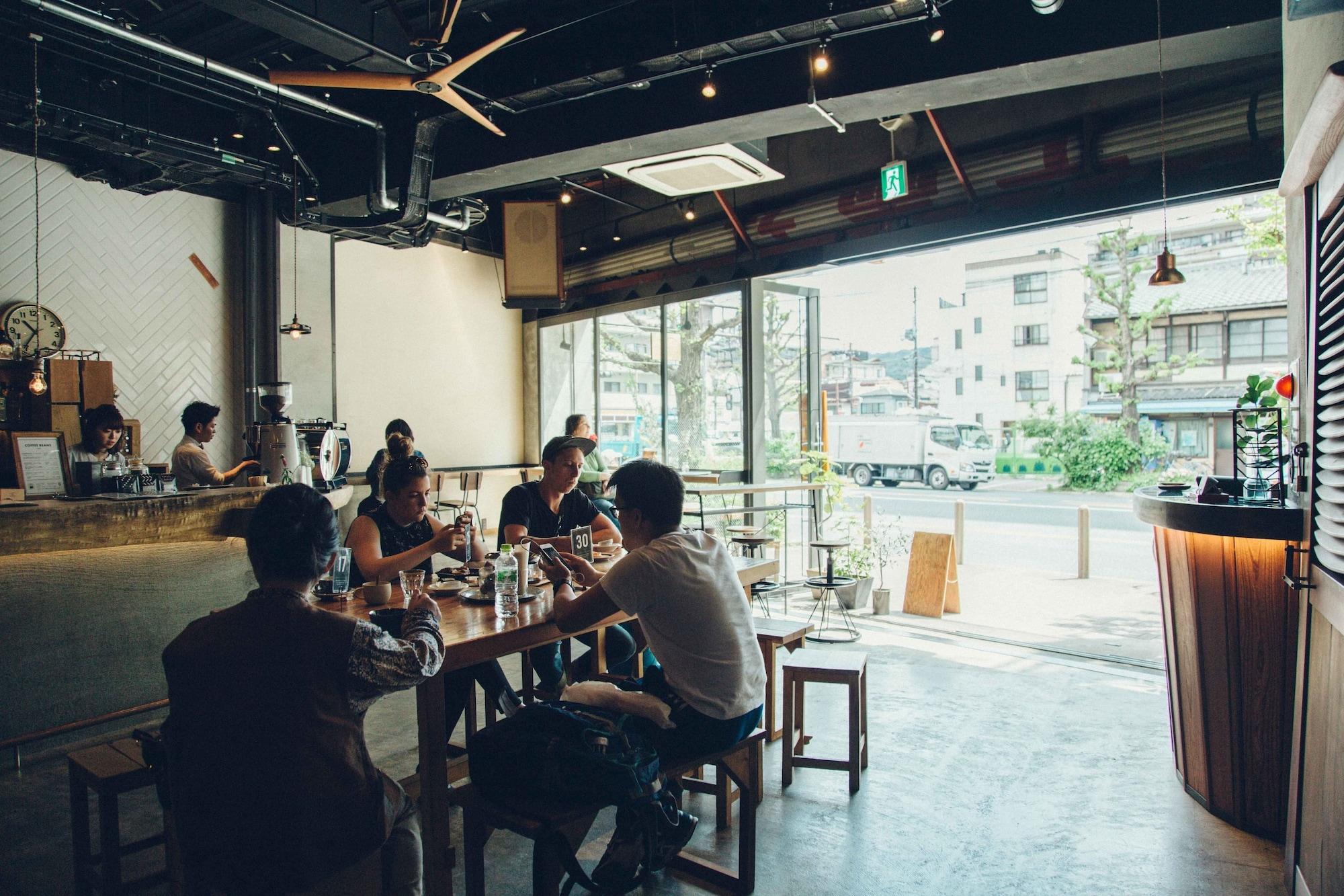 Bar/Salón Len KYOTO KAWARAMACHI – Hostel