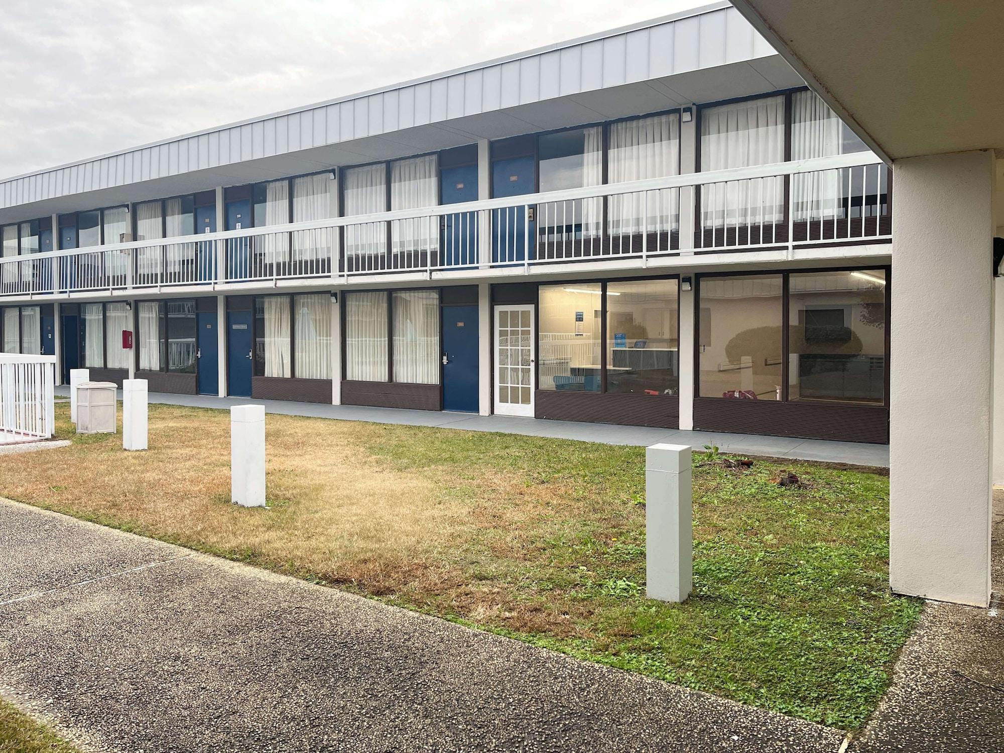 Varios Motel 6 Lugoff, SC