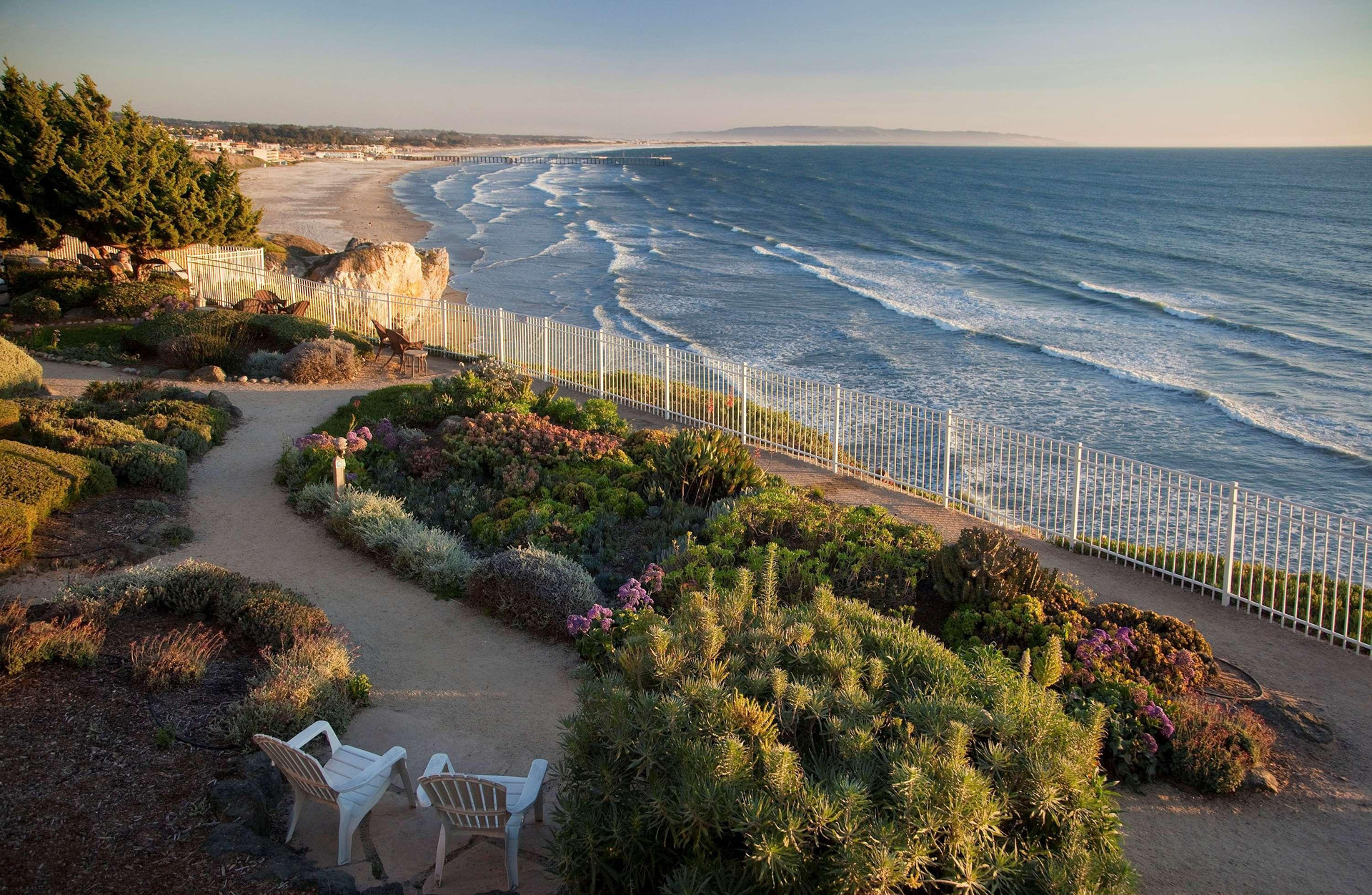 Playa Cottage Inn By The Sea