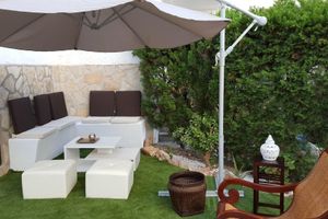 Alquiler Vacacional - 2 bedroom apartment with private terrace and garden, pool and beach