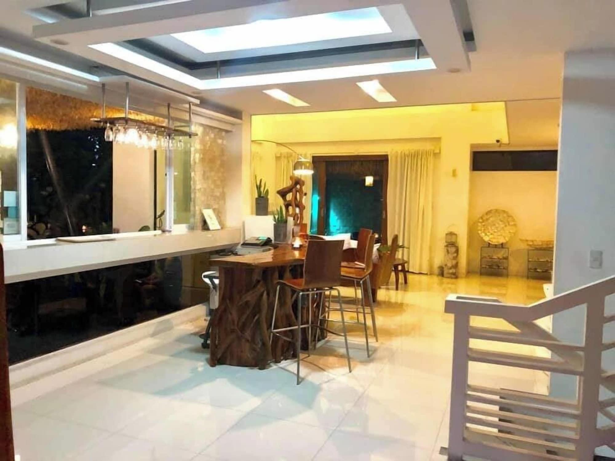 Vista Lobby D&D Residences