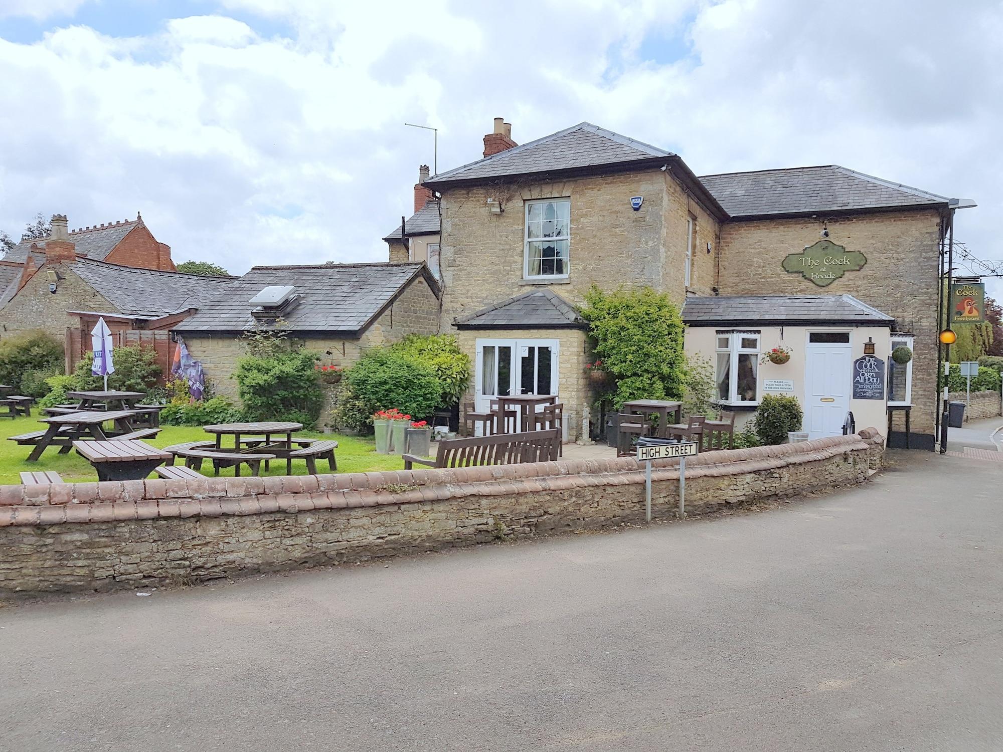 Vista Exterior Roade House Hotel