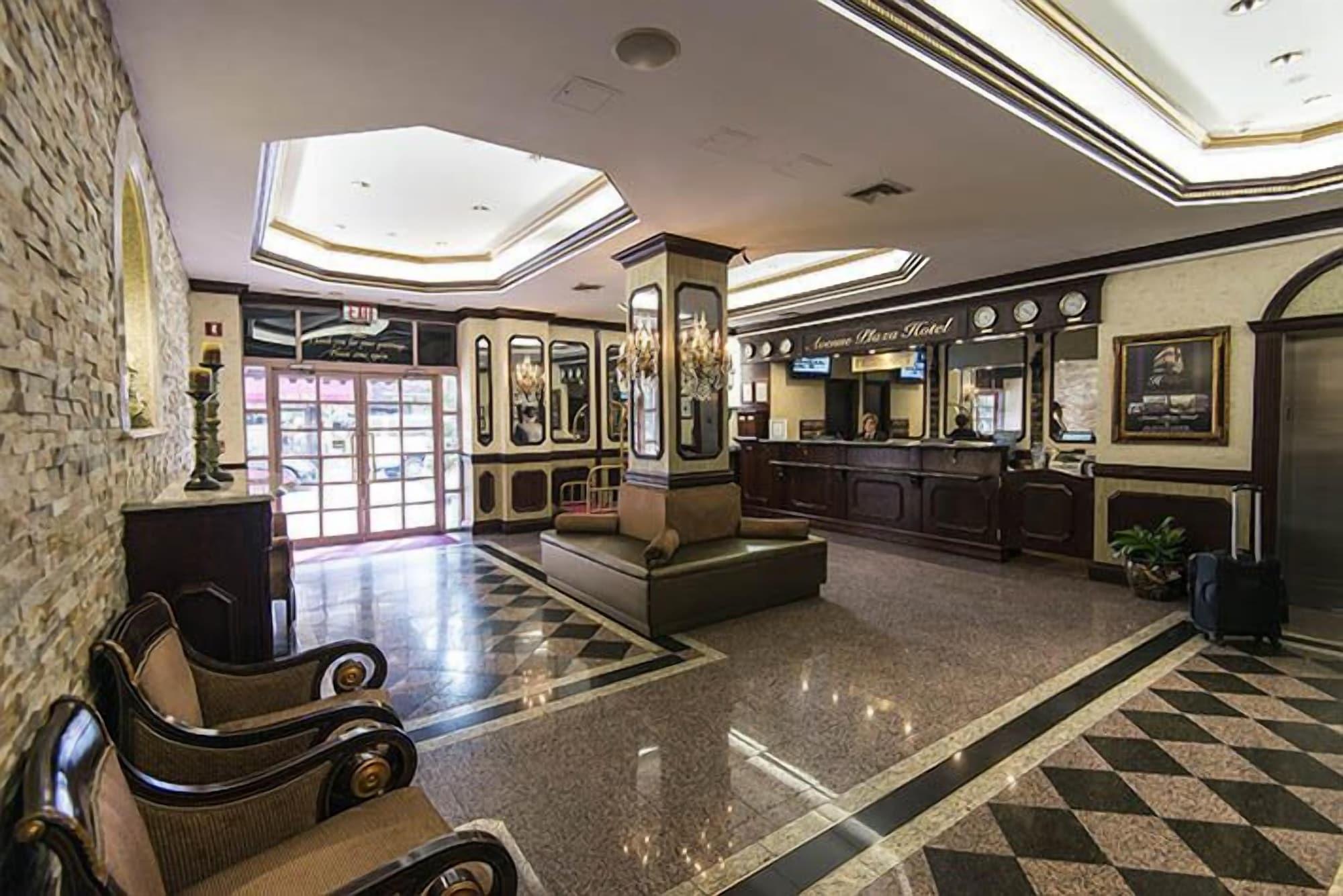 Vista Lobby Avenue Plaza Hotel
