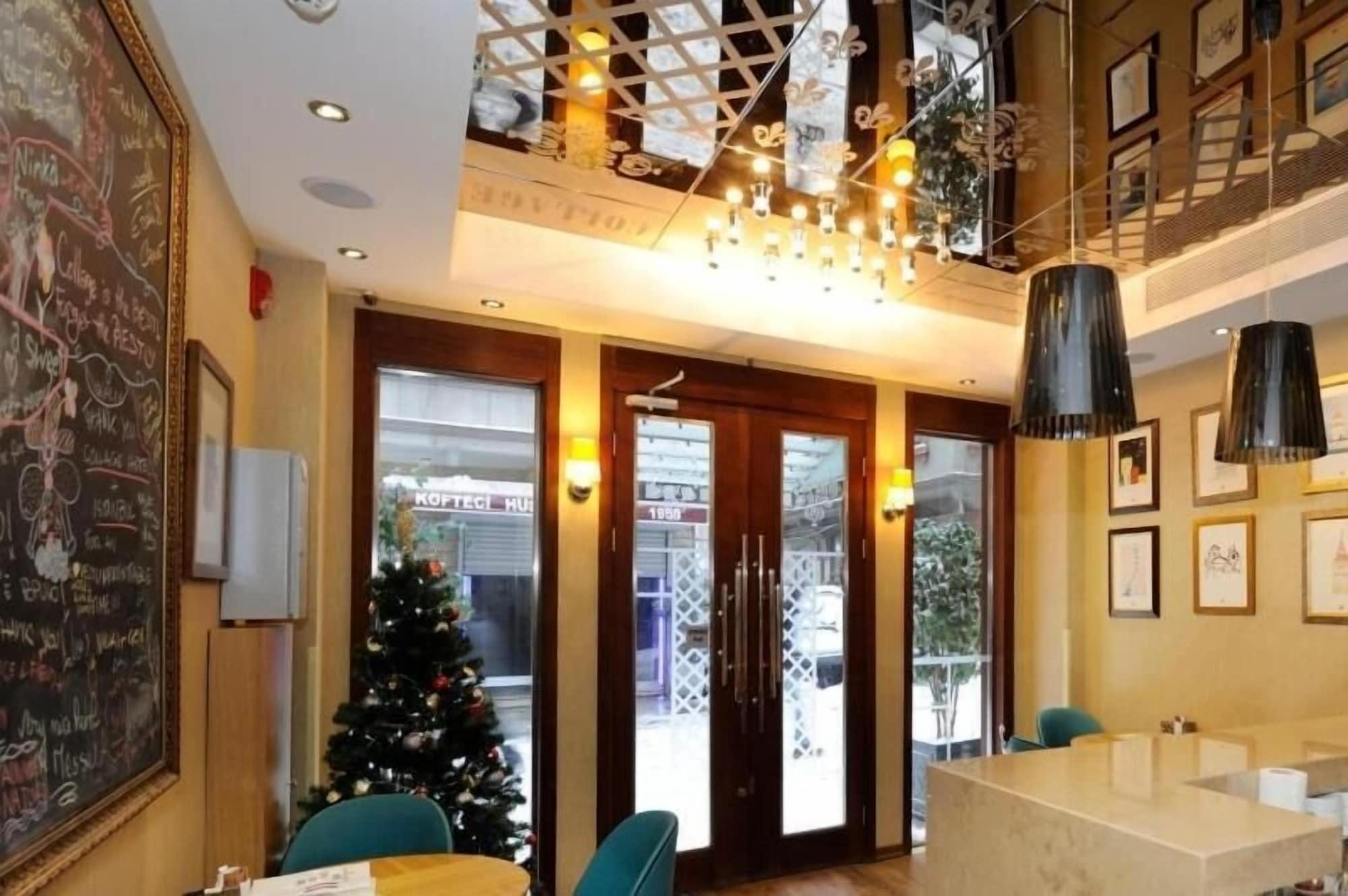 Vista Lobby Collage Taksim Hotel - Special Class