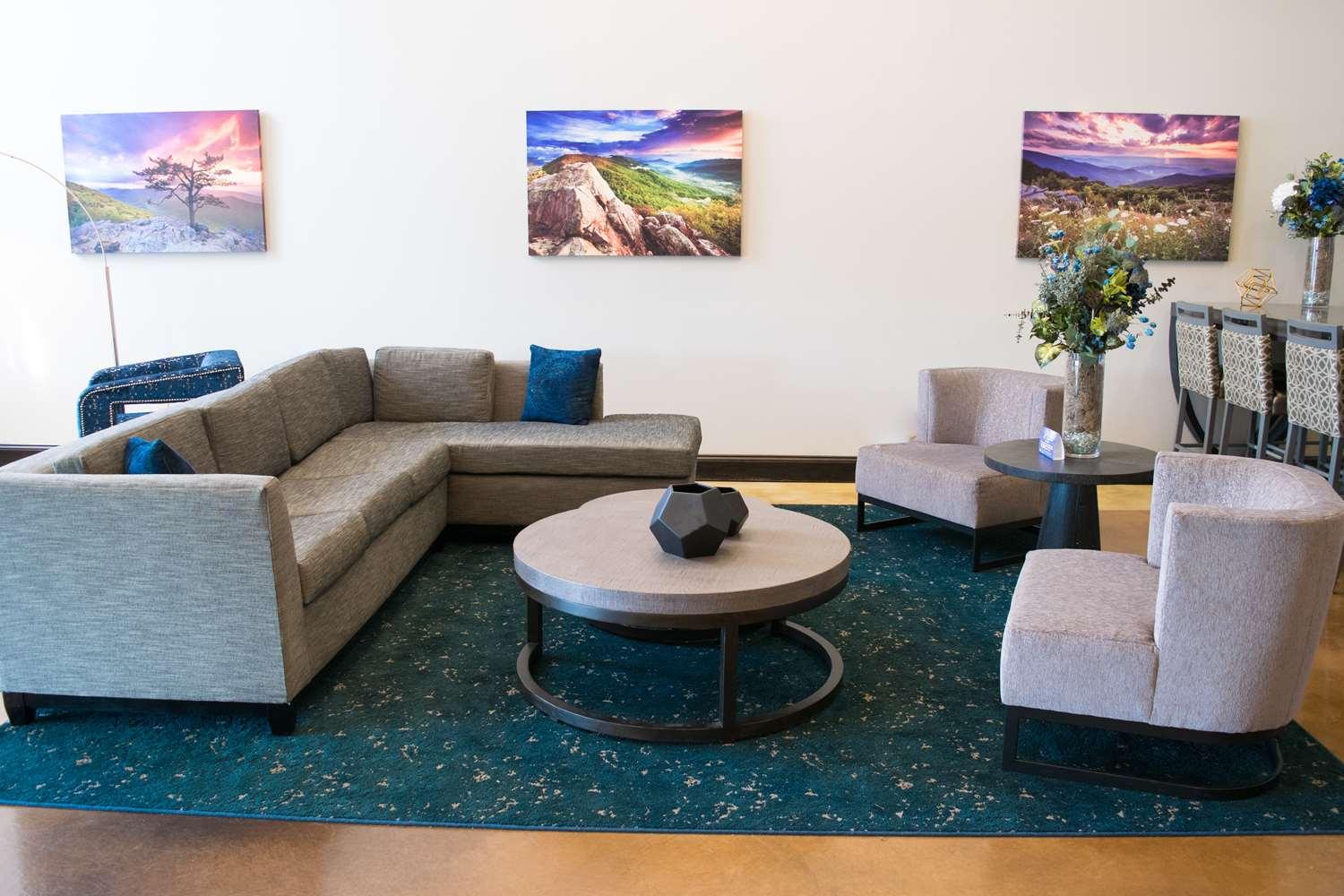 Vista Lobby Best Western Plus Waynesboro Inn & Suites Conference Center