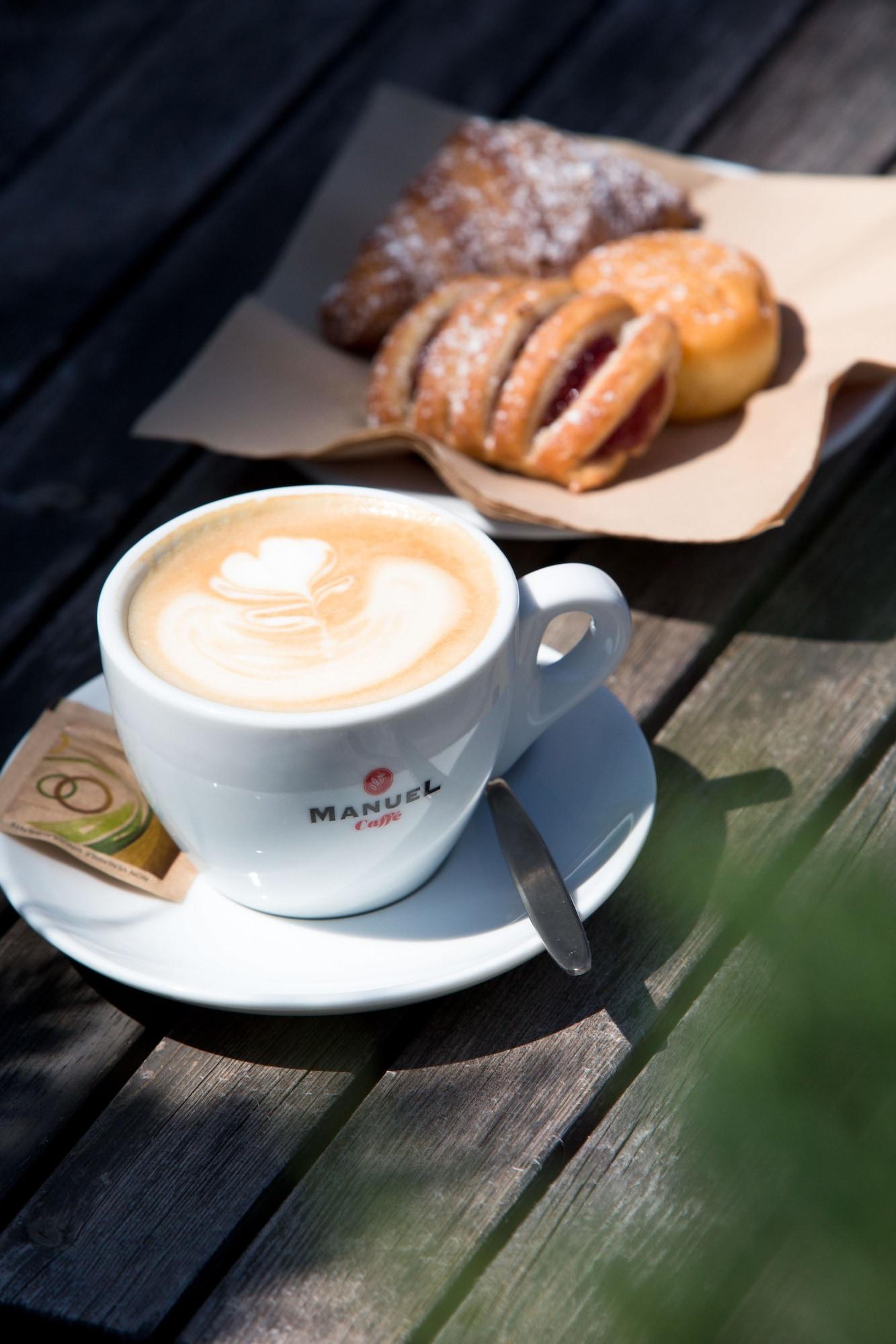 Bar/Salón Montemezzi hotel