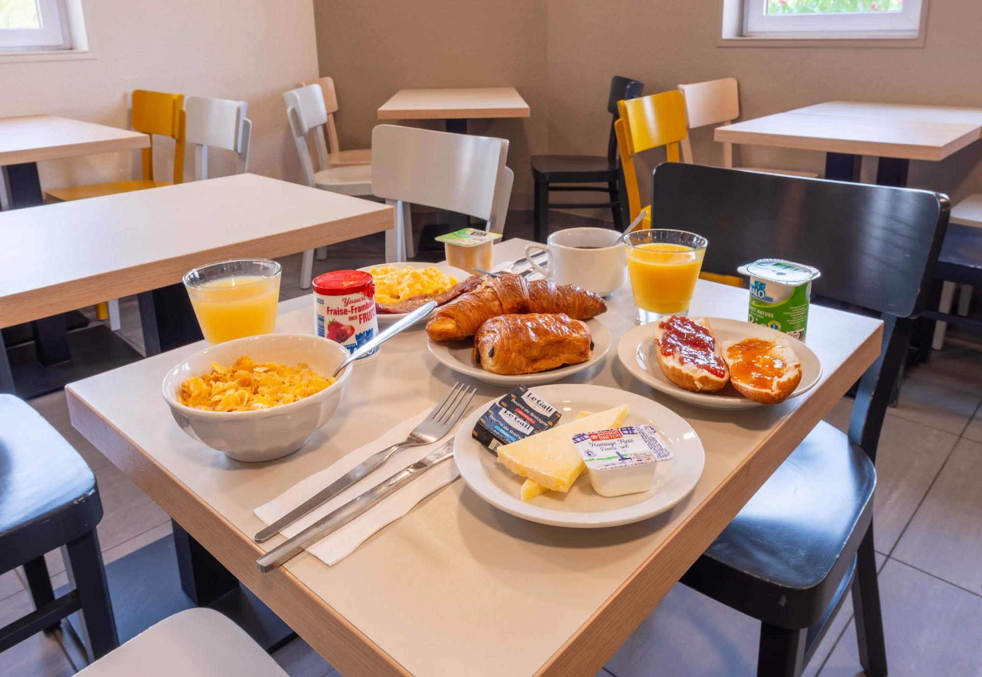 Restaurant B&B HOTEL Montélimar Nord