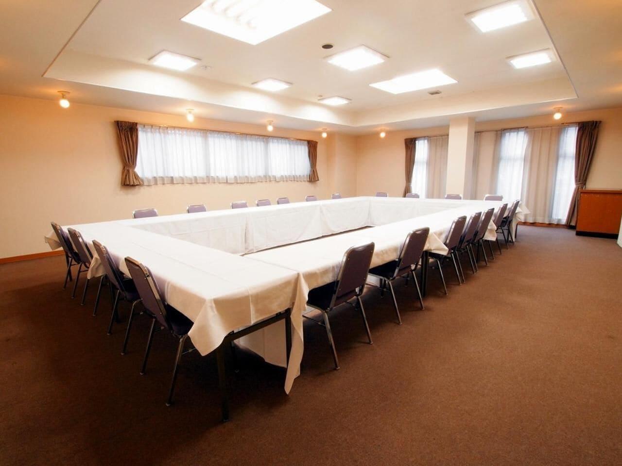 Sala de Reuniones Hirugami Grand Hotel Tenshin