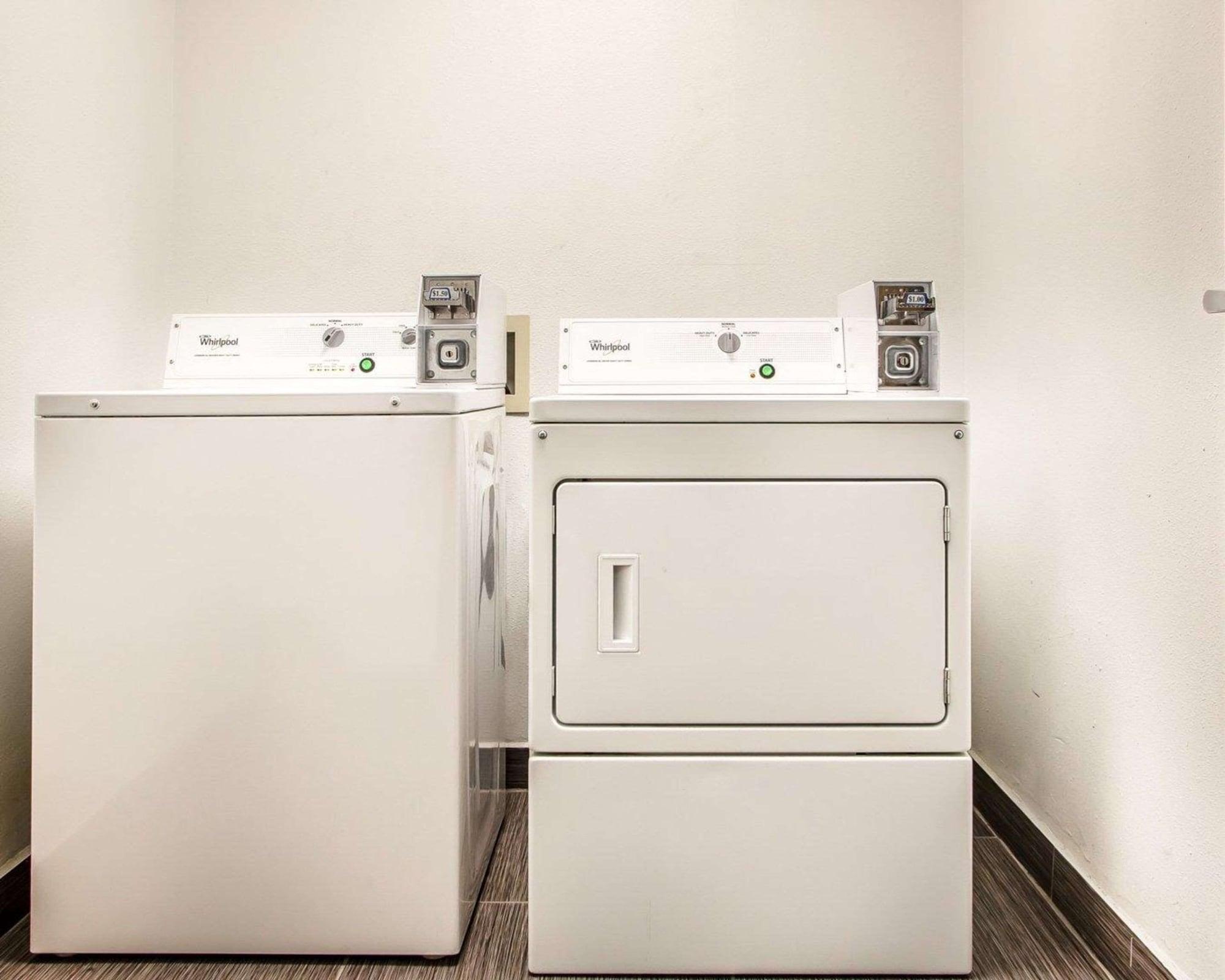 Vista Lobby Quality Inn Morton at I-74