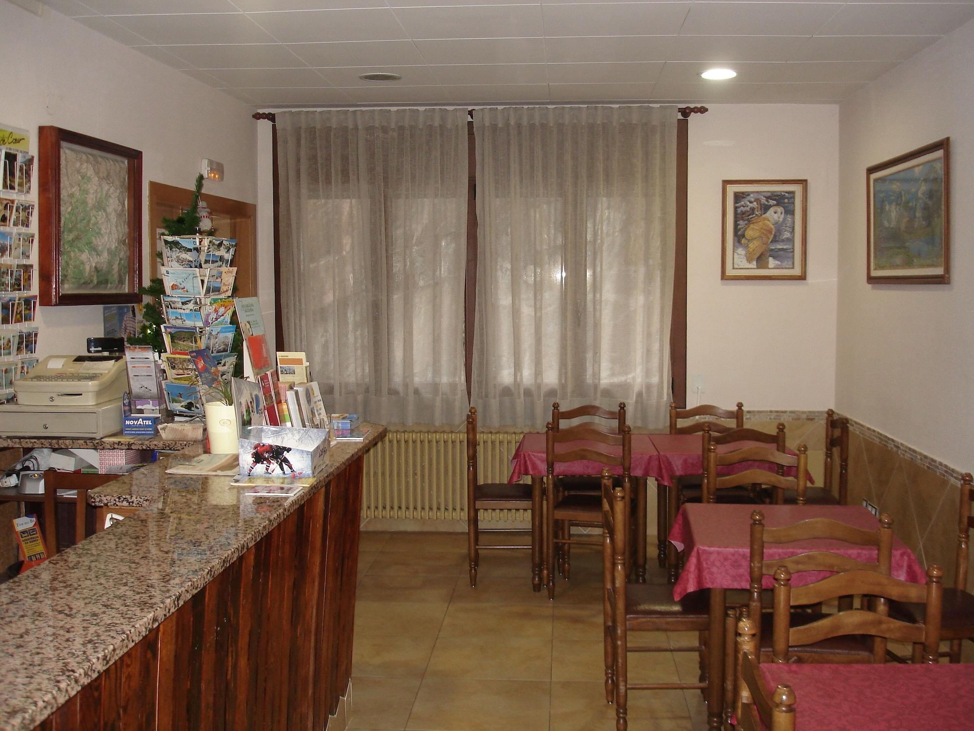 Bar/Salón Apartments Turístics Vilaró