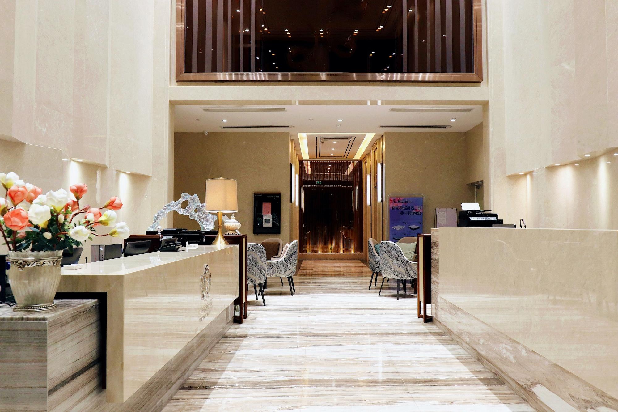 Vista Lobby Royal Star Apartment Central City Branch