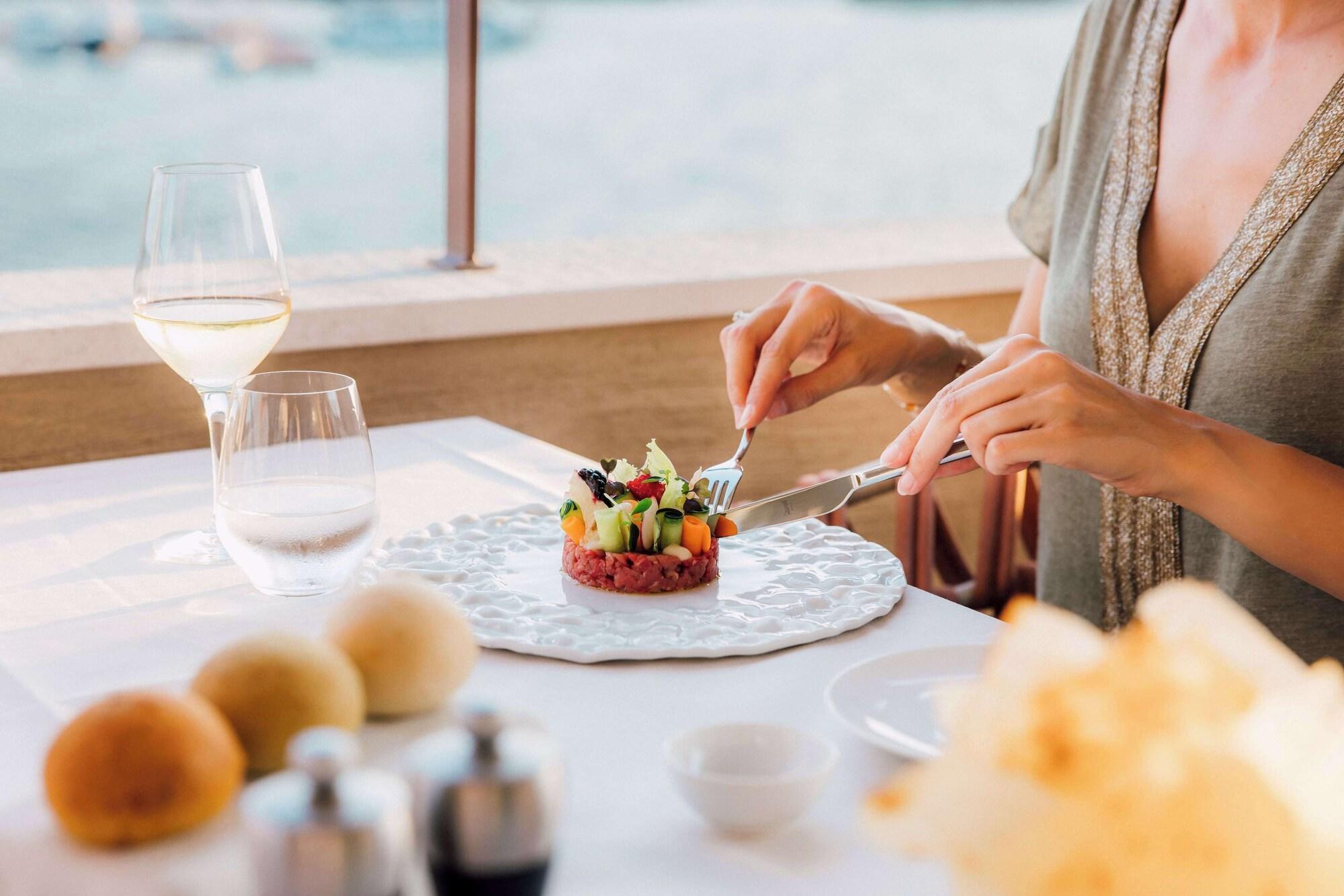 Restaurant 7Pines Resort Sardinia-A Destination By Hyatt