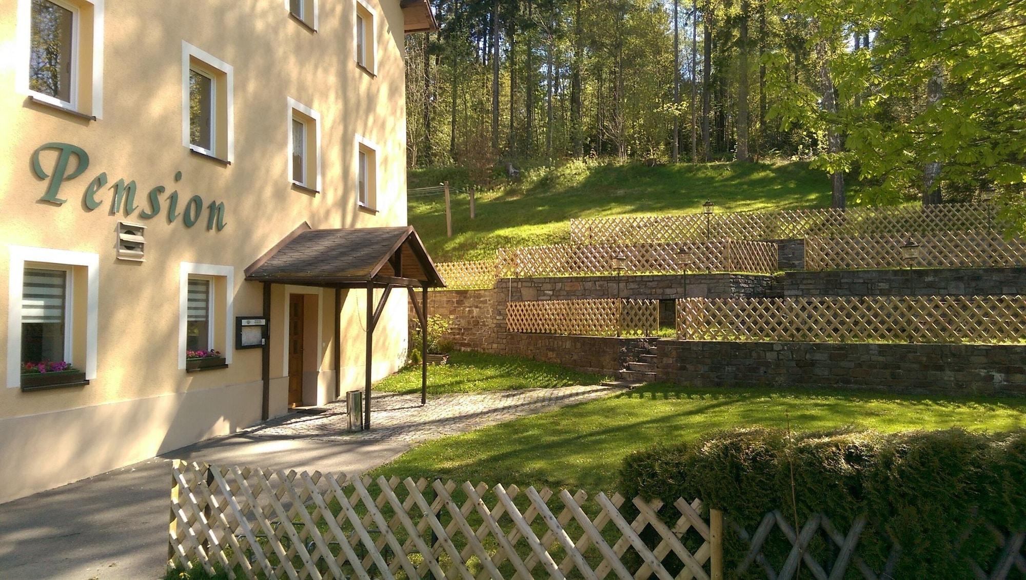 Vista Exterior Pension & Gaststätte Sommerfrische