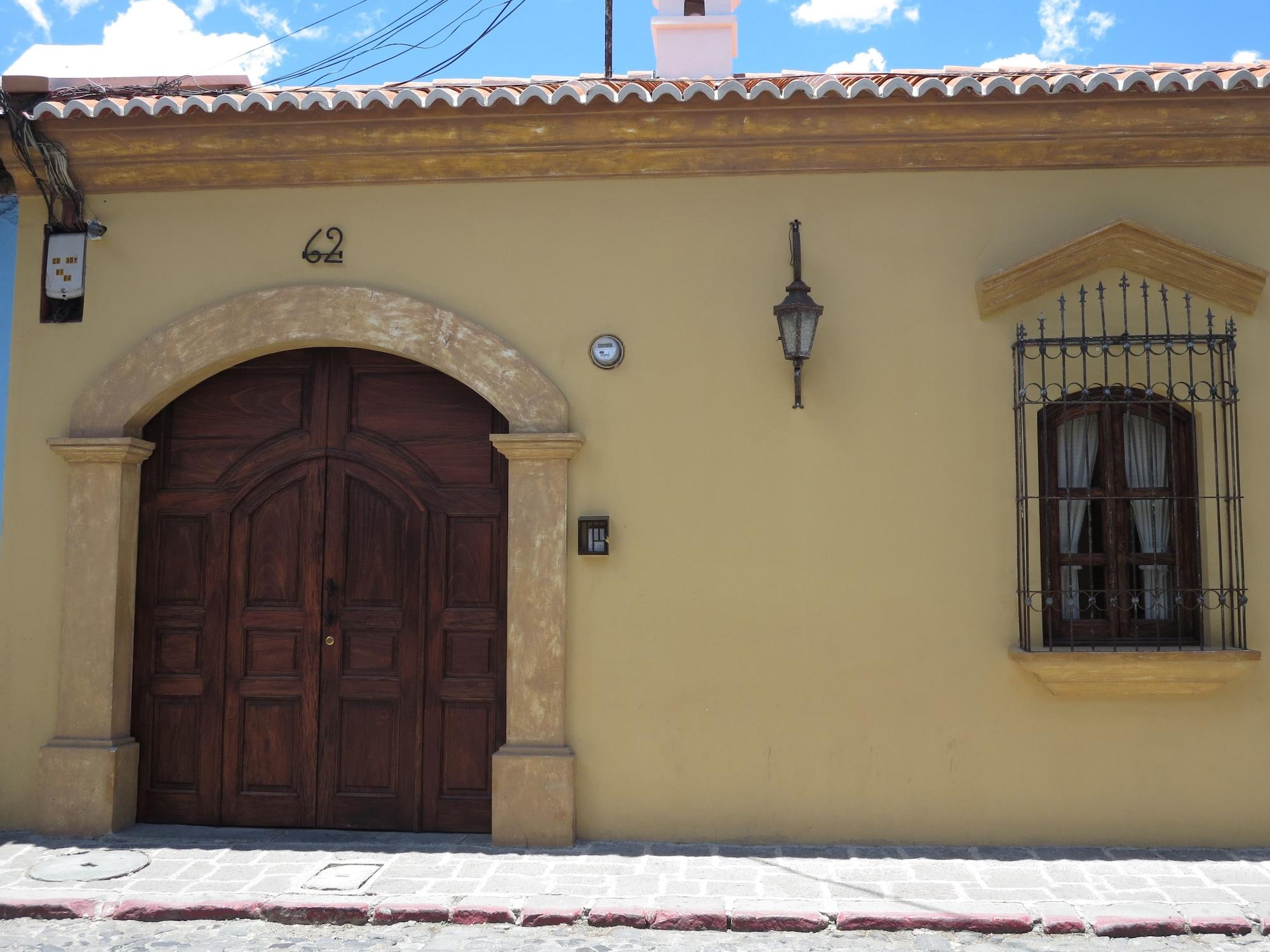 Vista Exterior Casa Buena Vista