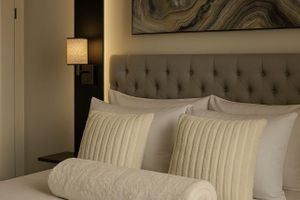 Alquiler Vacacional - Modern 2BR with Fireplace &Fitness & Lounge