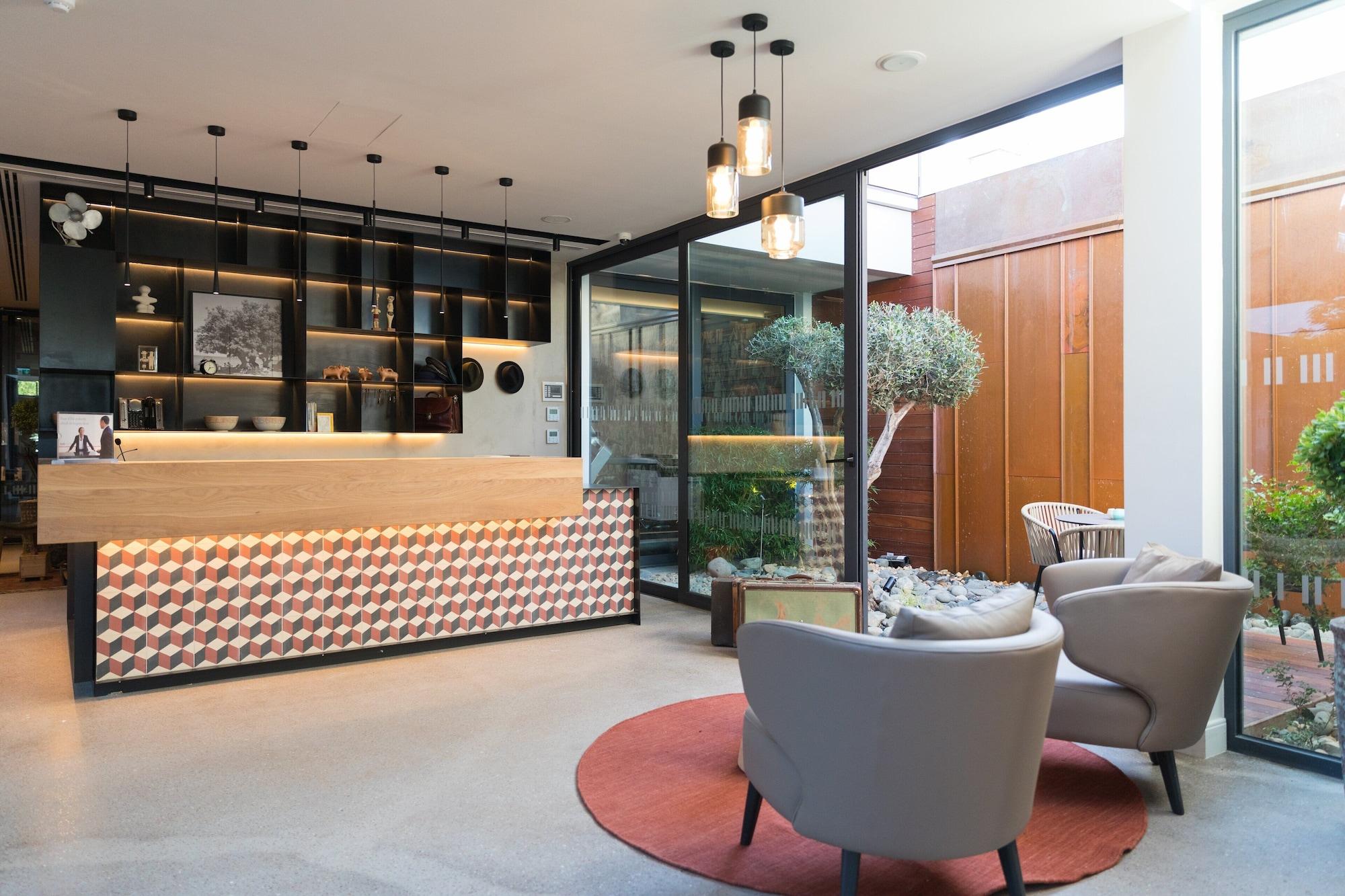 Vista Lobby Hotel Indigo Larnaca by IHG