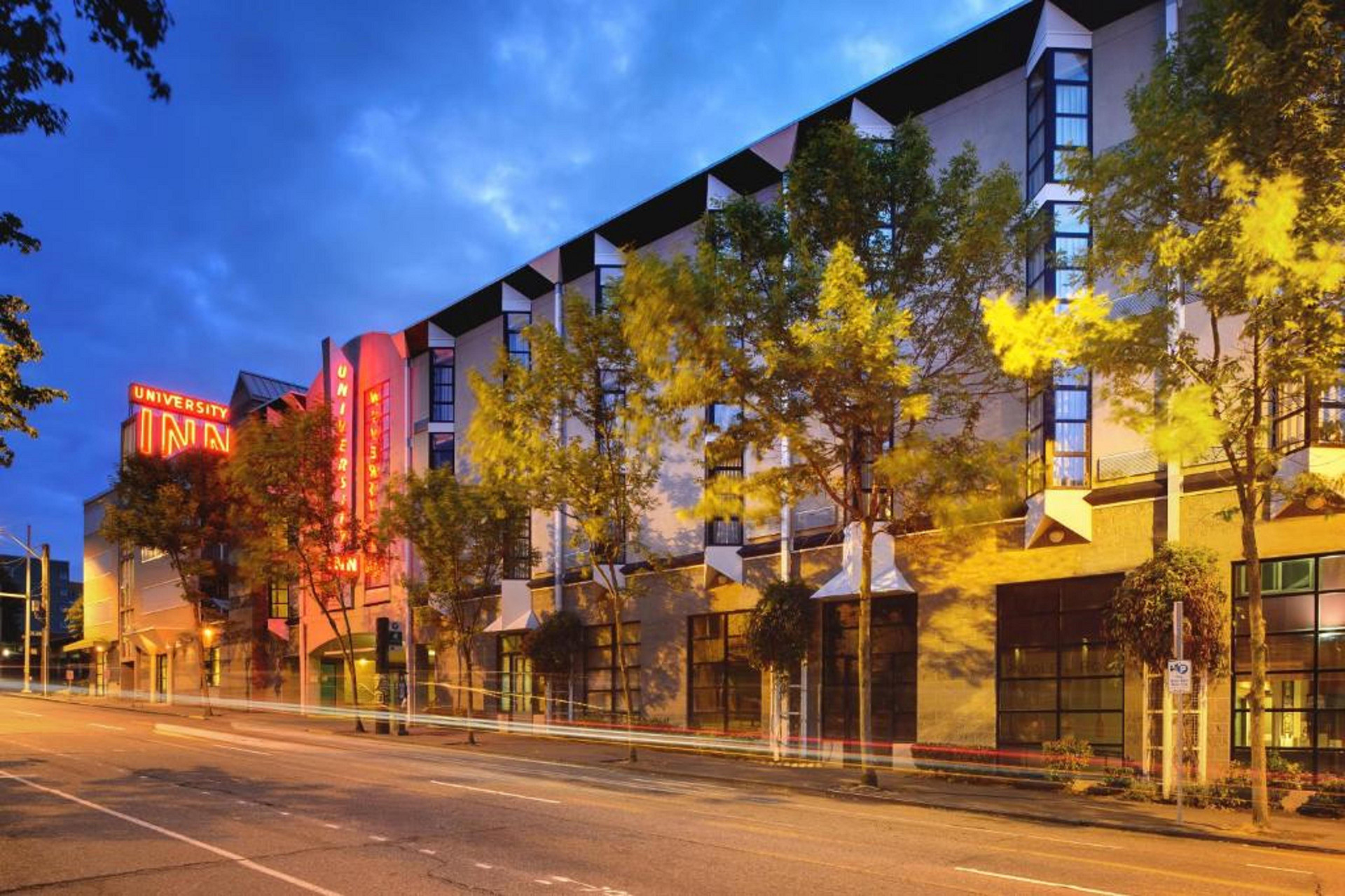 Vista Exterior Staypineapple, University Inn, University District Seattle
