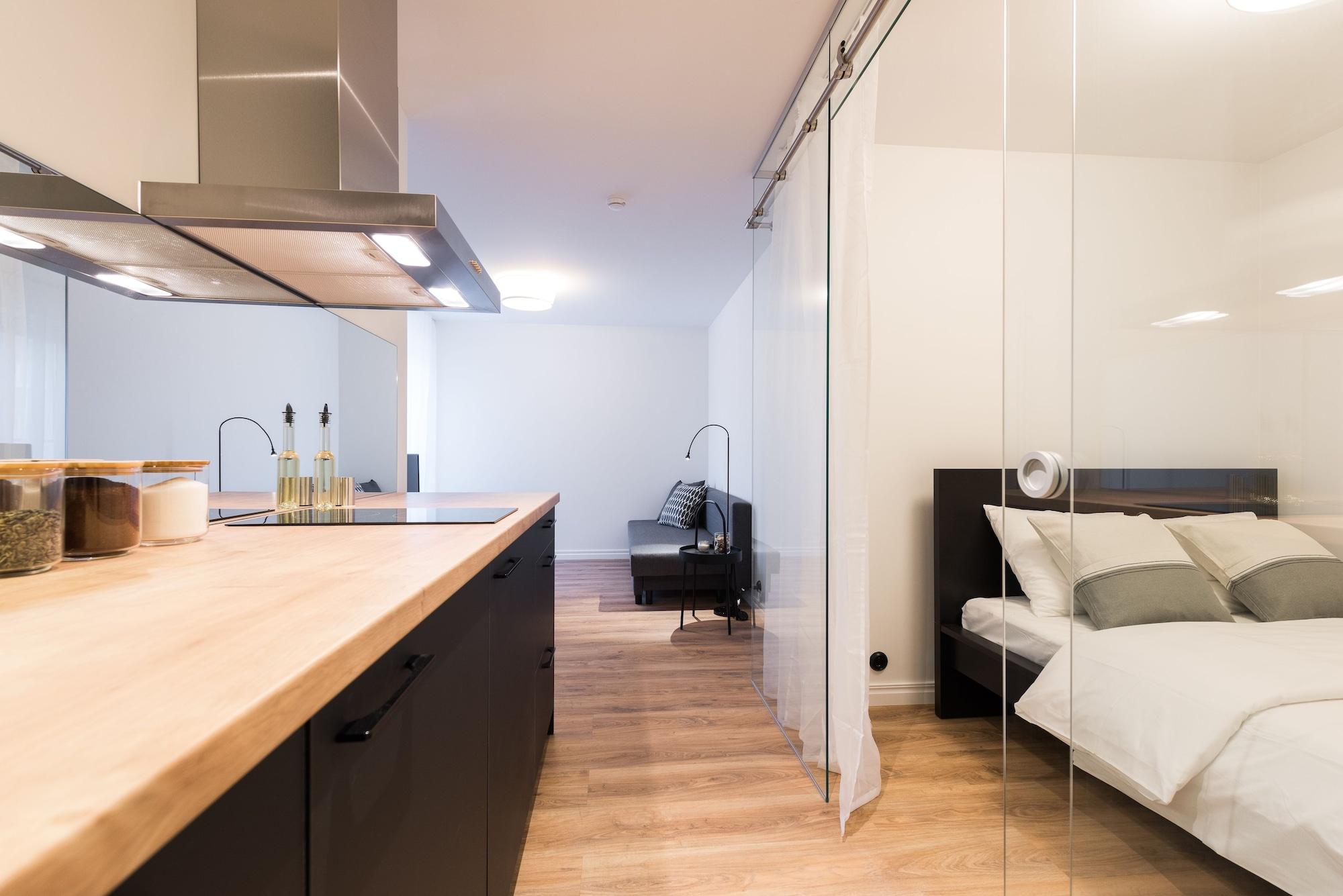 Varios Hilltop Apartments City Centre