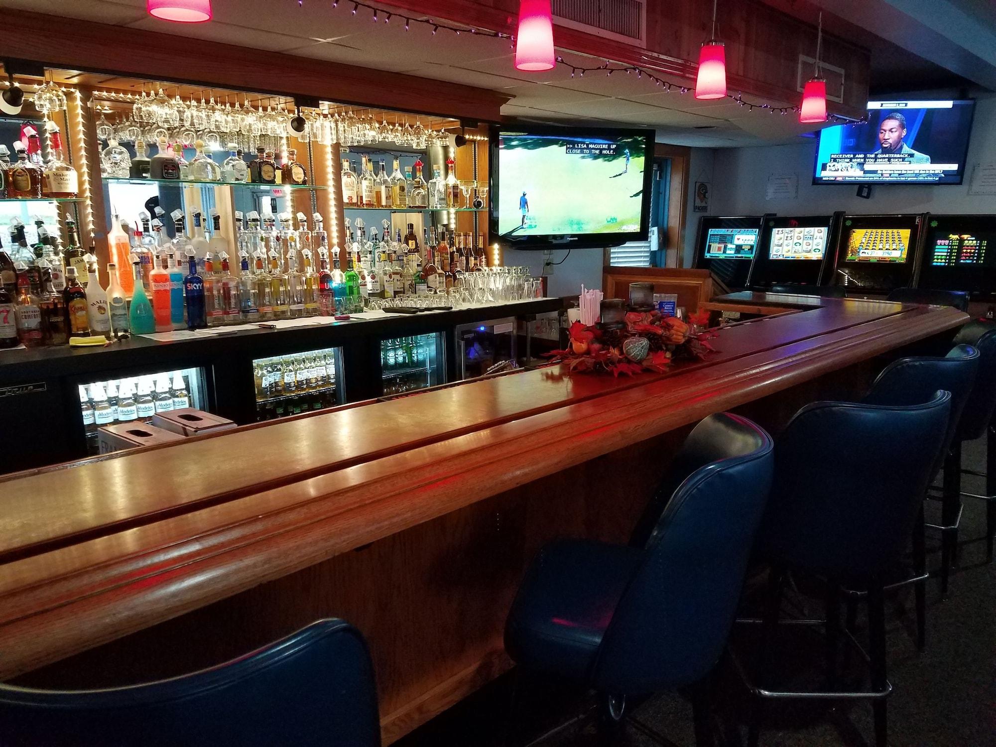 Bar/Salón Travelodge by Wyndham Milwaukee