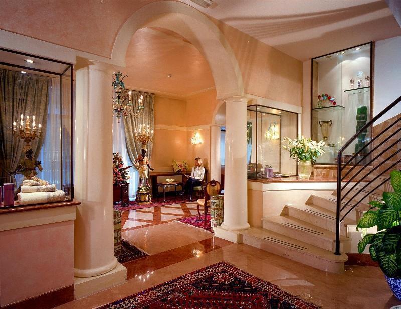 Vista Lobby Bonvecchiati Hotel