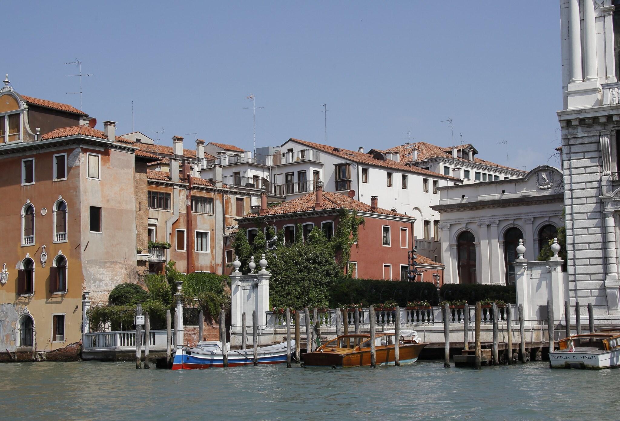 Varios Hotel Dei Dragomanni