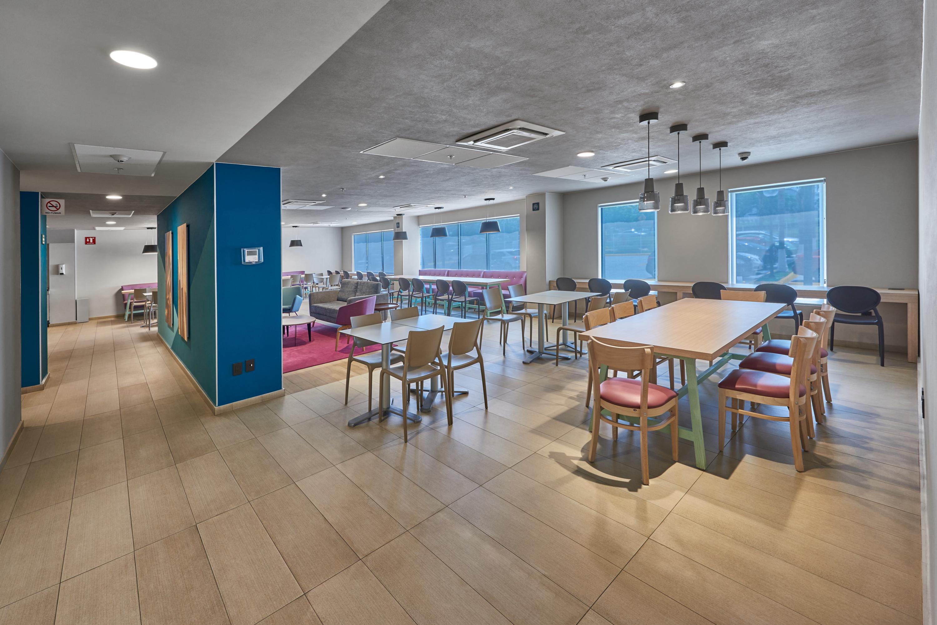 Restaurant City Express Suites by Marriott Toluca