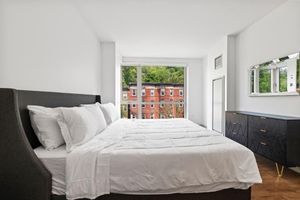 Alquiler Vacacional - Chic 2-bedroom apartment with AC, fitness room in vibrant city