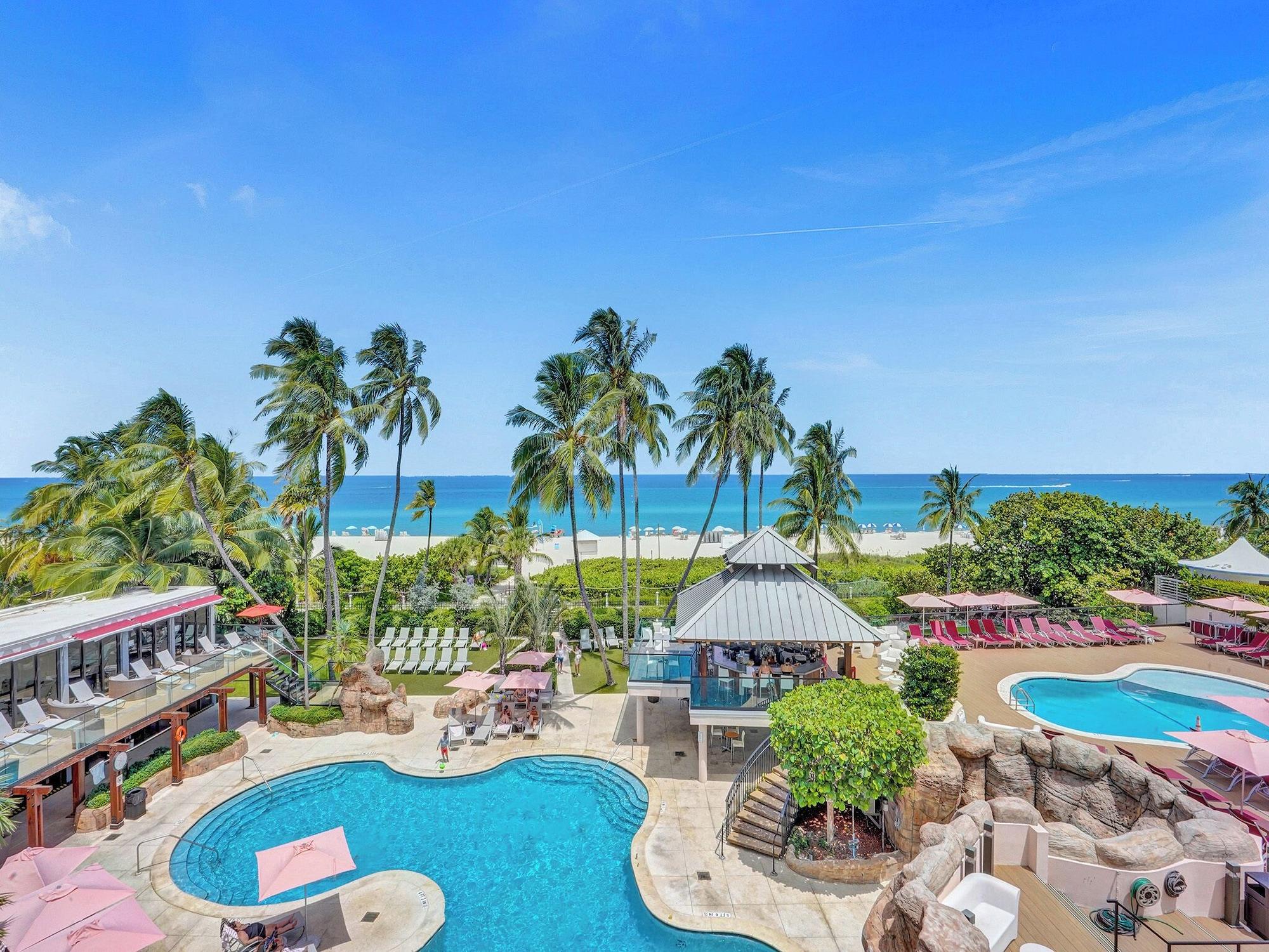 Playa Alexander Hotel