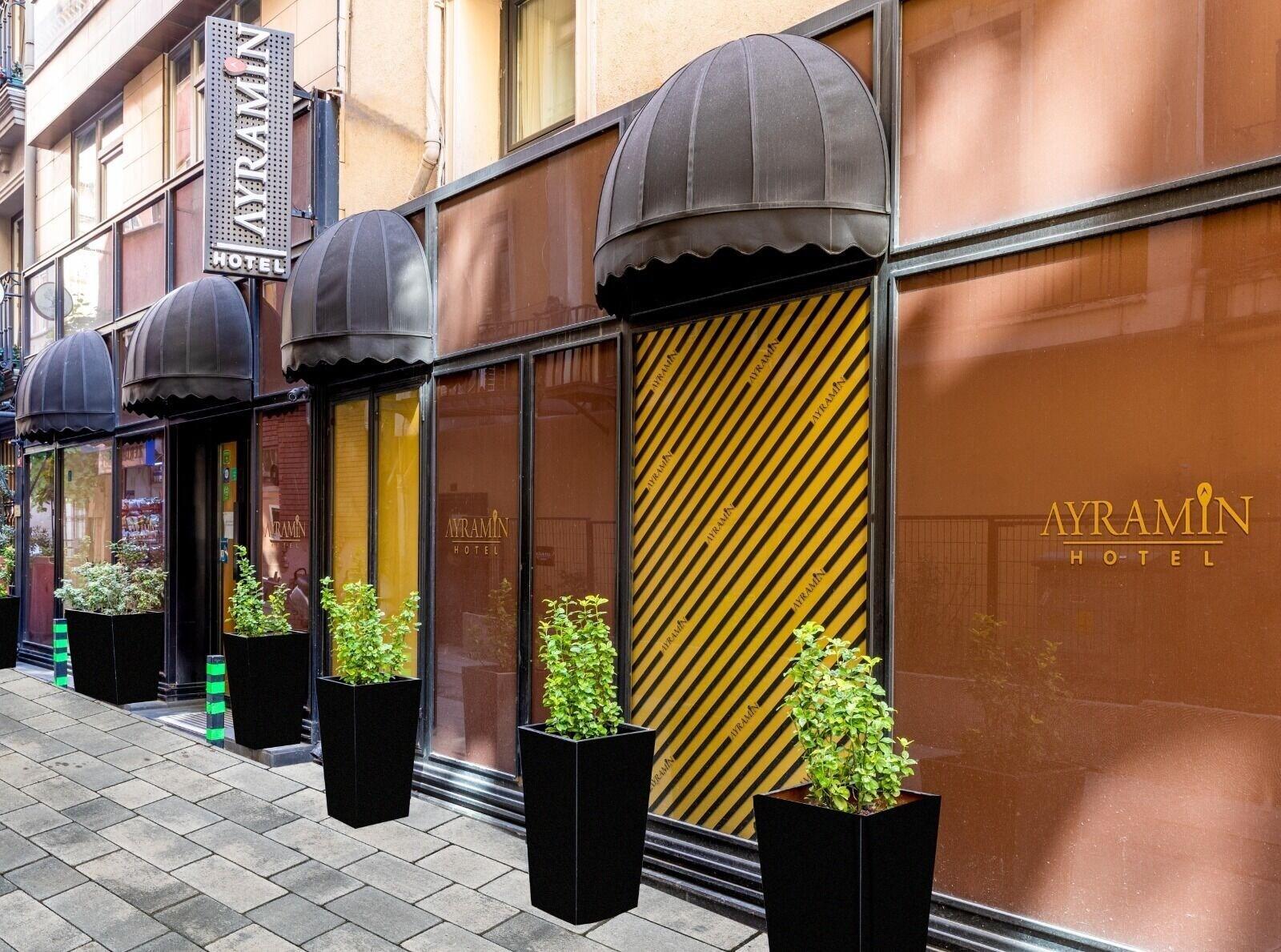 Vista Exterior Ayramin Hotel