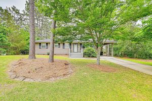 Alquiler Vacacional - Pinehurst Home w/ Deck < 2 Mi to Golf Course!