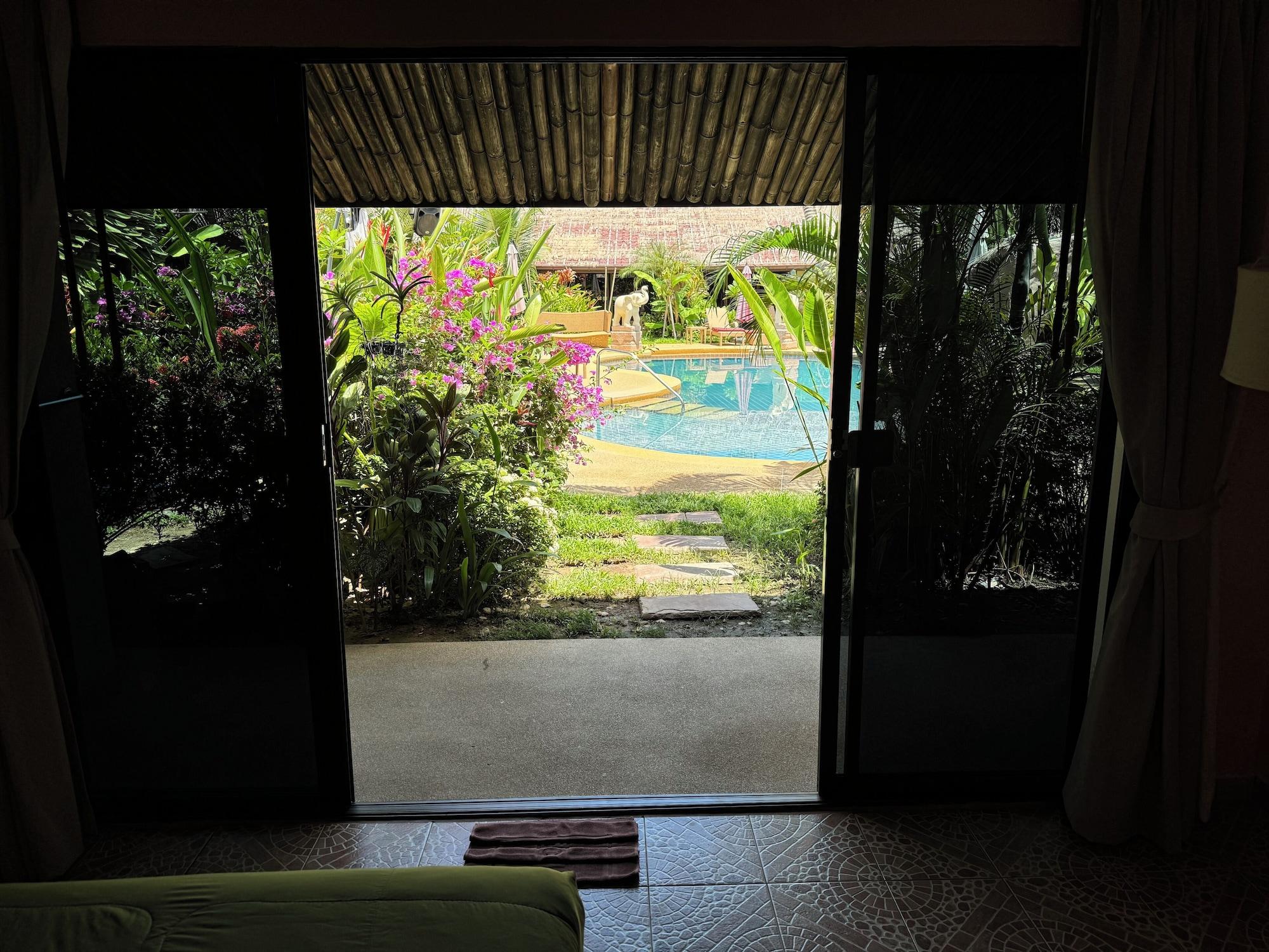 Equipamiento de Habitación Tropical Garden Kamala Resort